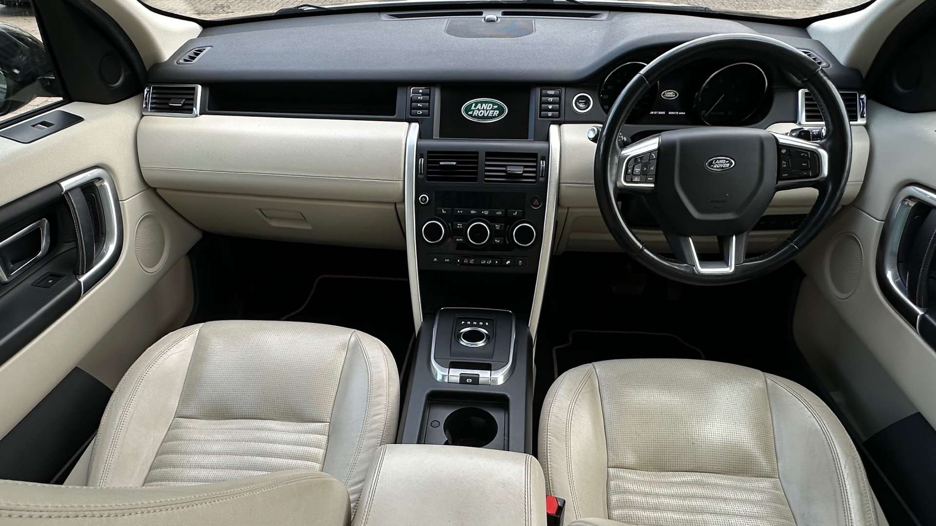 LAND ROVER DISCOVERY SPORT 2.0 Discovery Sport Luxury HSE TD4 Auto 4WD 5dr #30