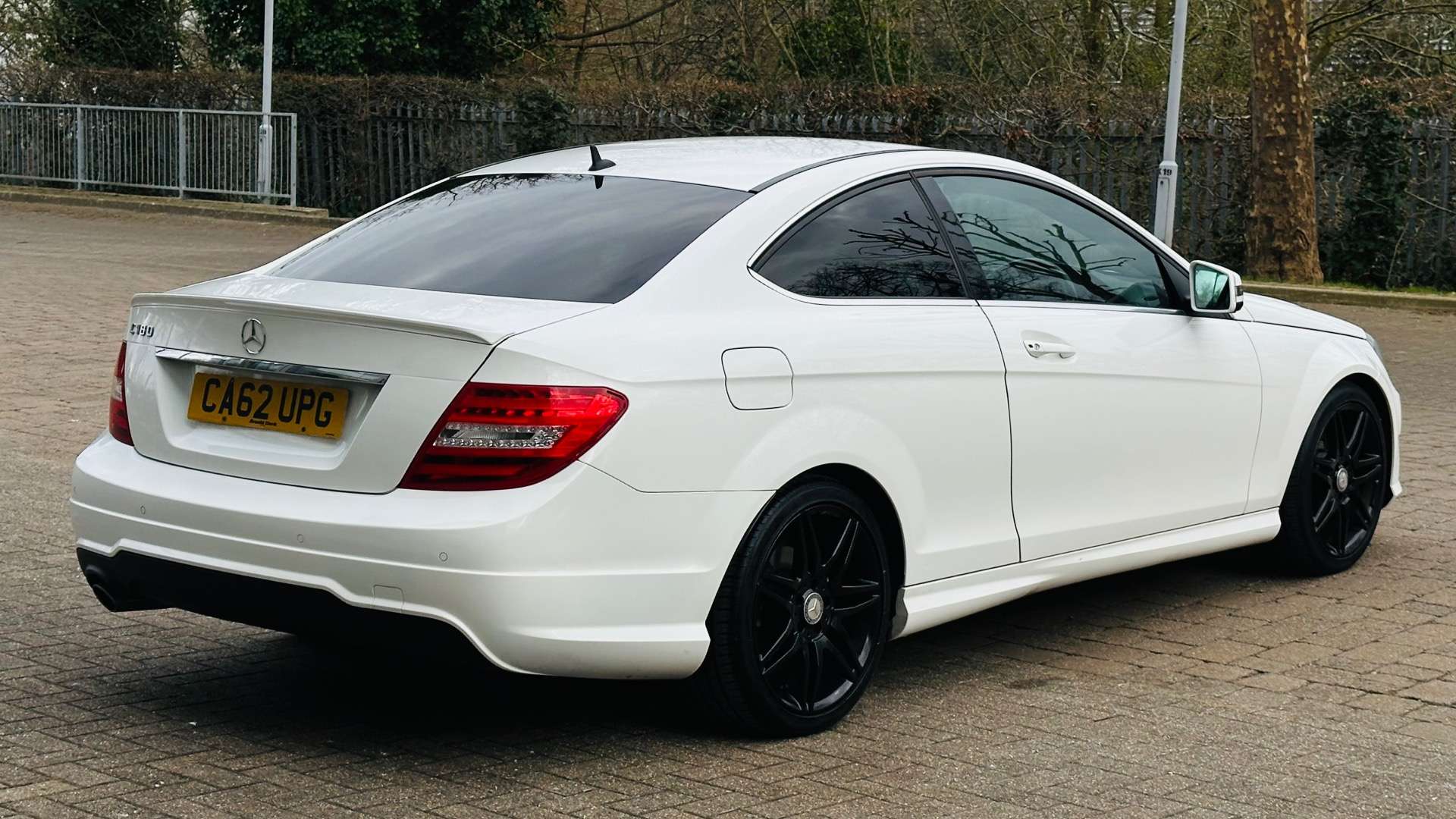 MERCEDES-BENZ C-CLASS 1.6 C180 AMG Sport+ BlueEfficiency Auto 2dr #13