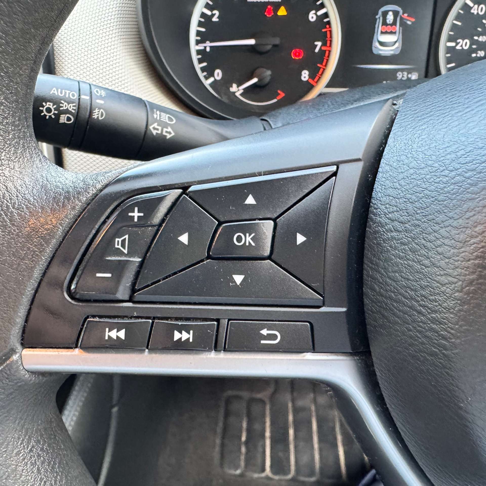 NISSAN MICRA 1.0 Micra Acenta 5dr #11