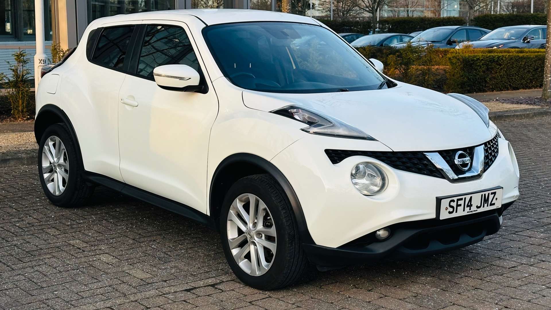 NISSAN JUKE 1.2 Juke Acenta Premium DiG-T 5dr #0