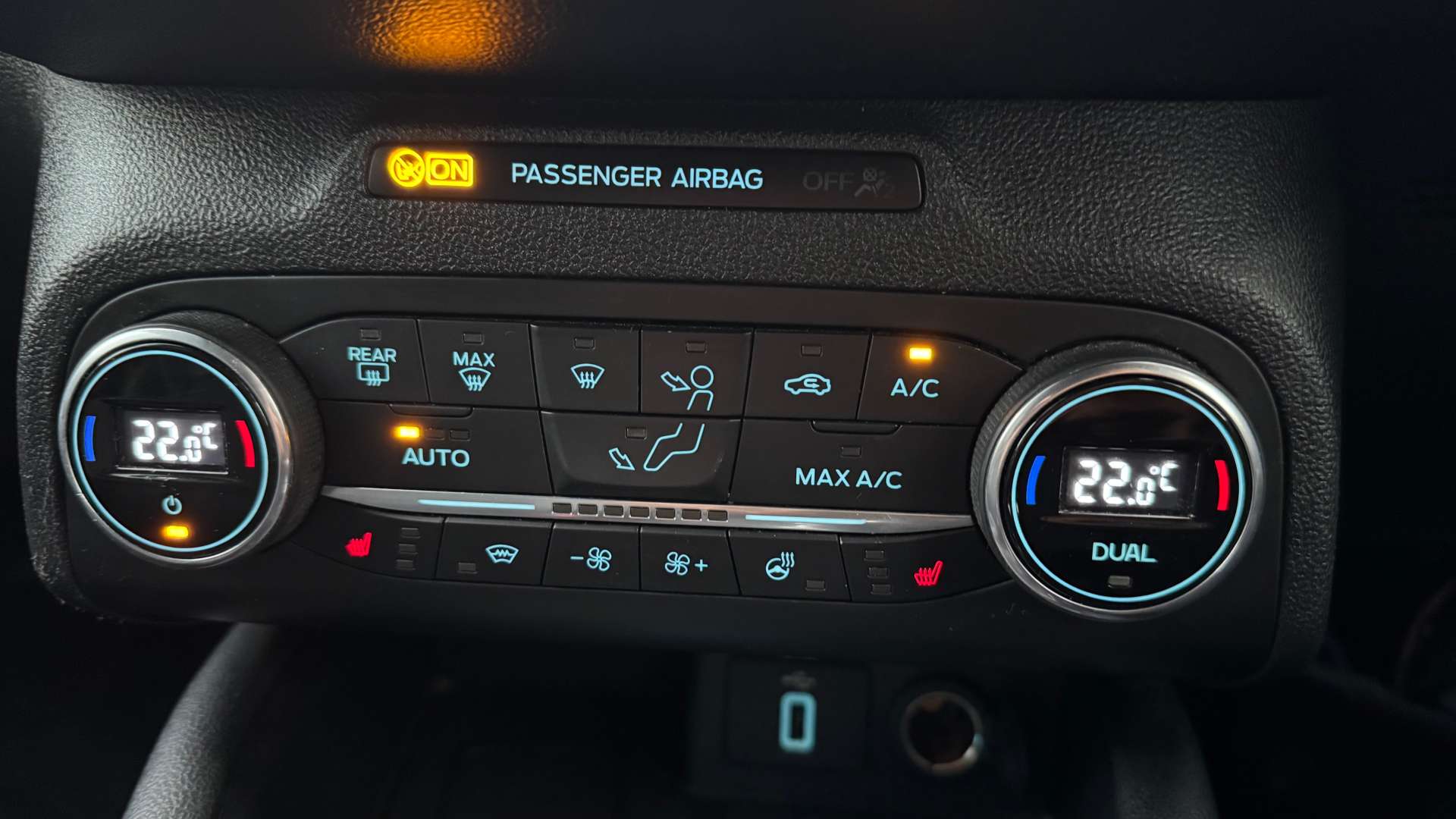 FORD FOCUS 1.0 Focus ST-Line X 5dr #21