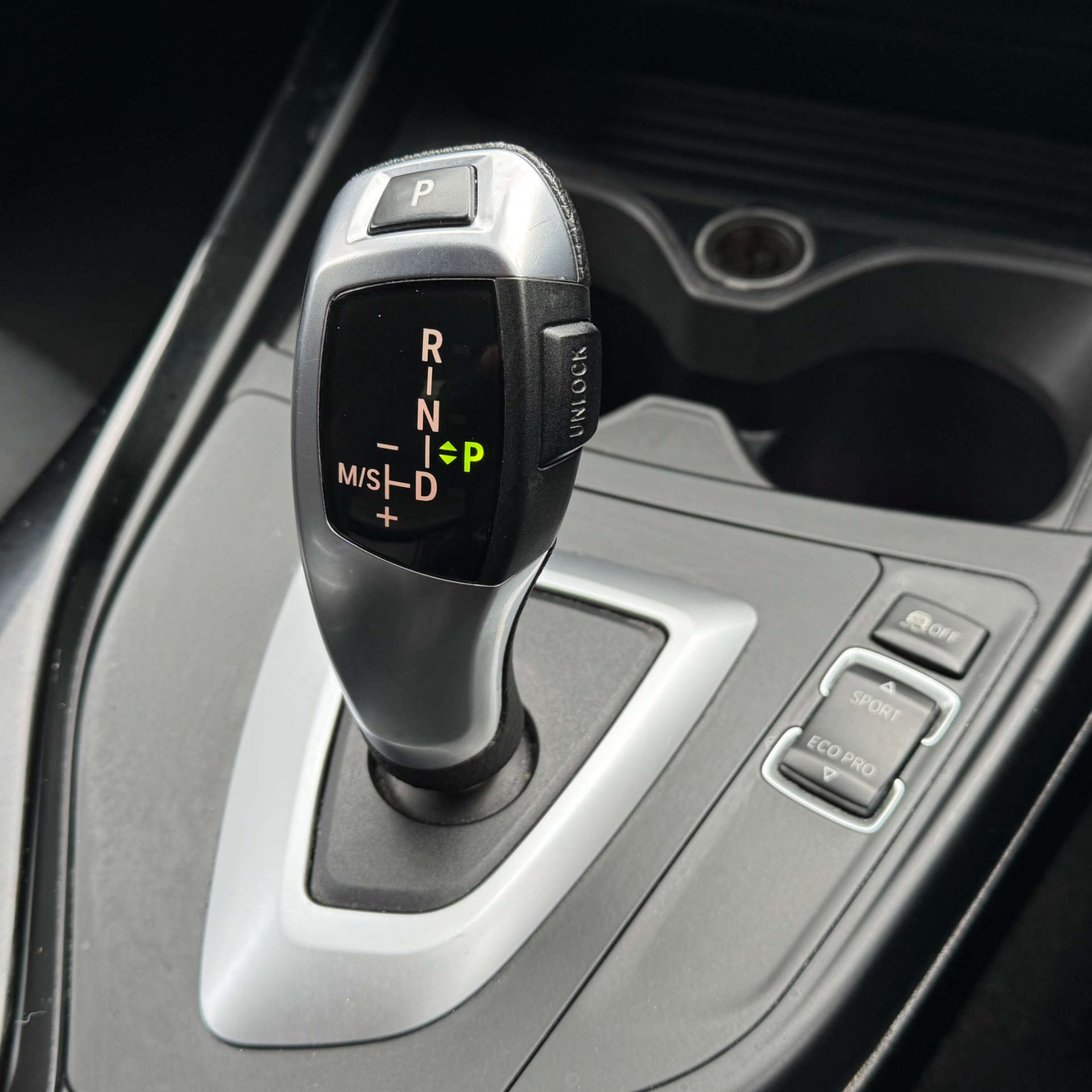 BMW 1 SERIES 1.5 116D Sport Auto 5dr #27