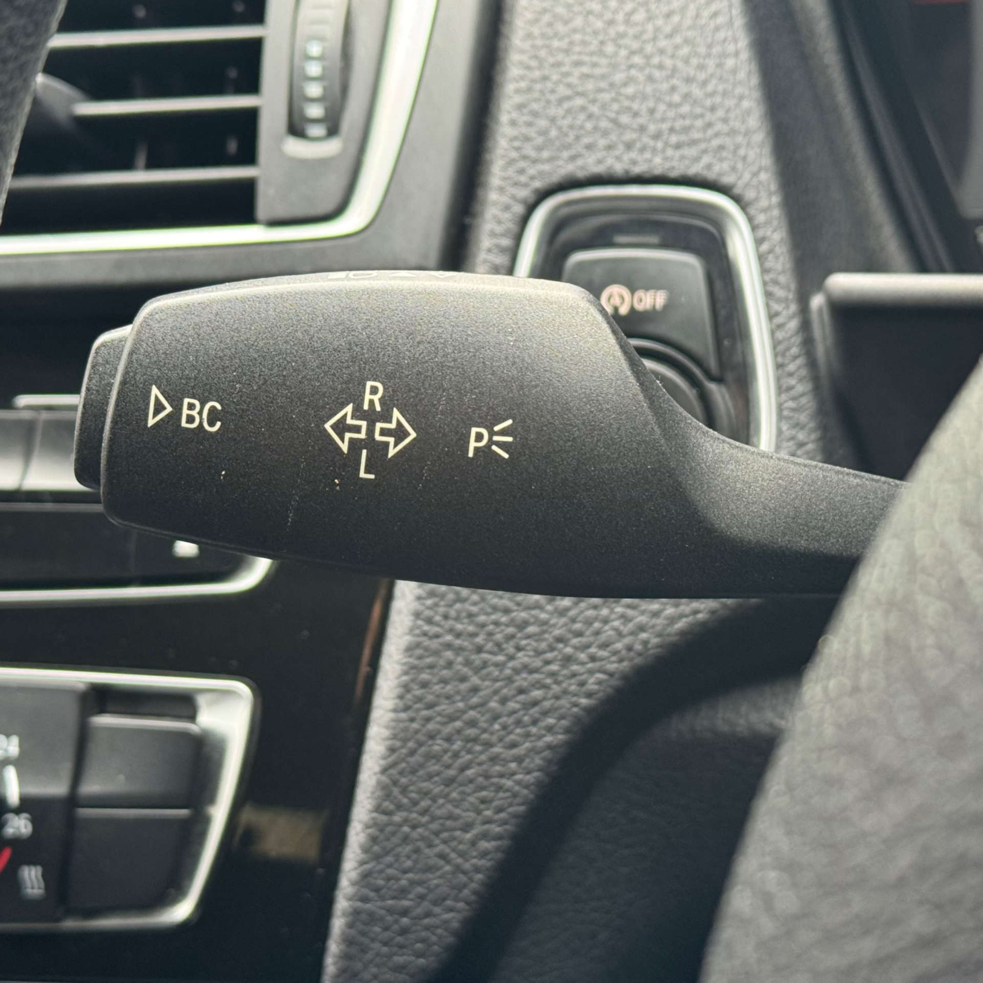 BMW 1 SERIES 1.5 116D Sport Auto 5dr #29