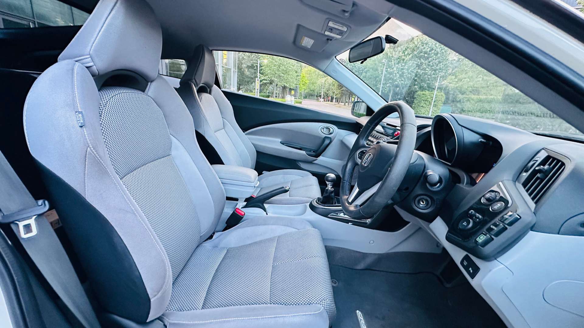 HONDA CR-Z 1.5 CR-Z Sport i-VTec IMA Hybrid 3dr #21