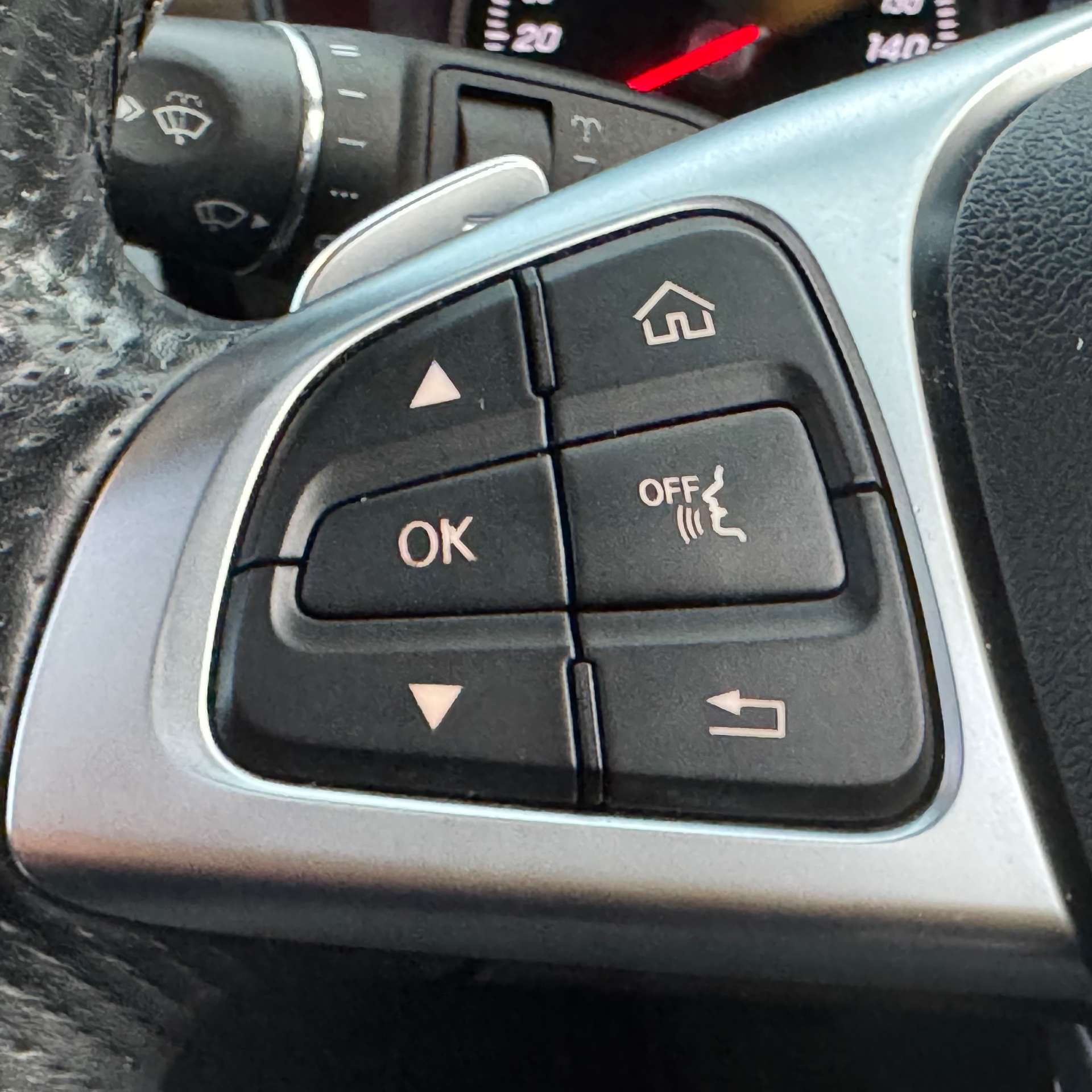 MERCEDES-BENZ GLC 2.1 GLC 220 D 4Matic AMG Line Premium Auto 4WD 5dr #28