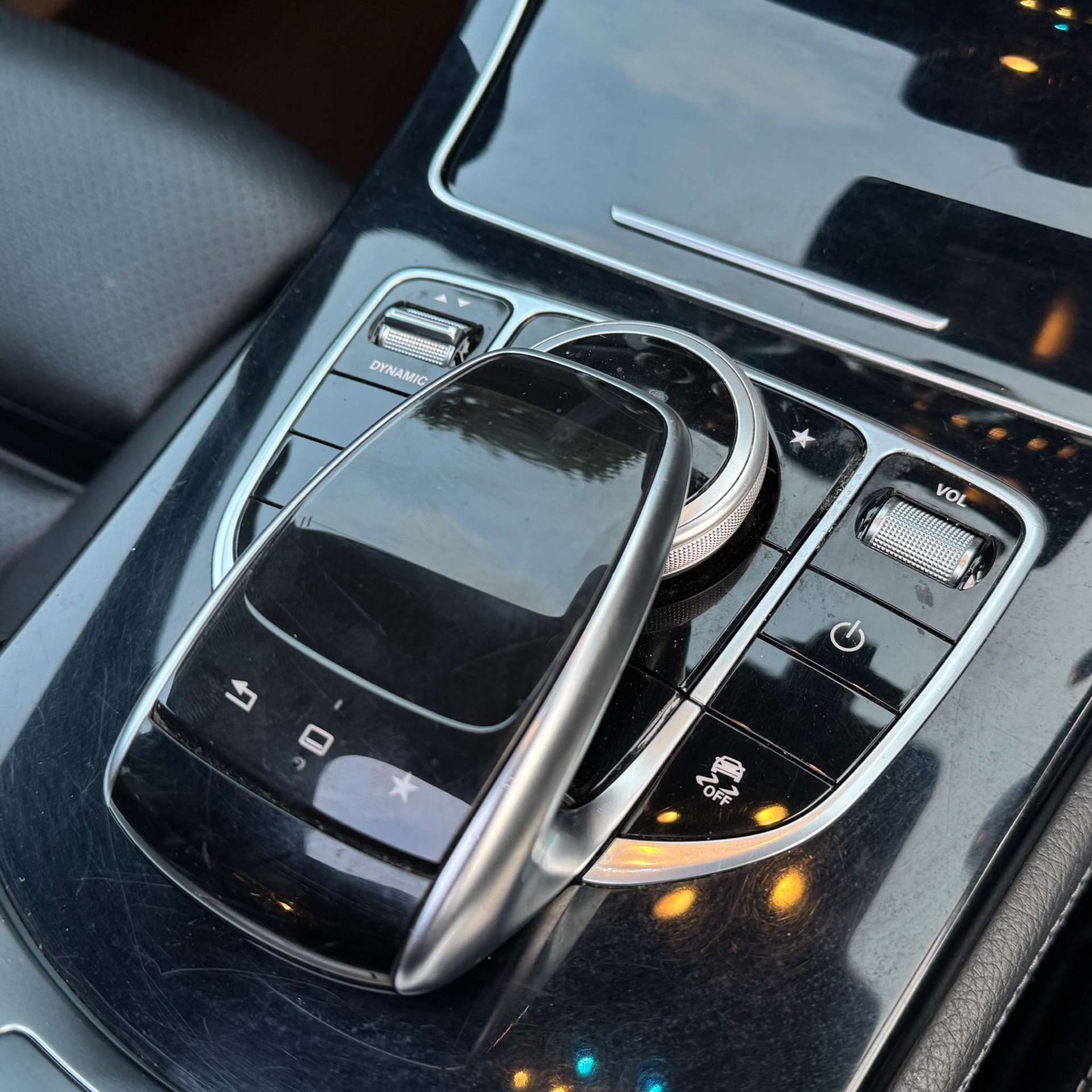 MERCEDES-BENZ GLC 2.1 GLC 220 D 4Matic AMG Line Premium Auto 4WD 5dr #33