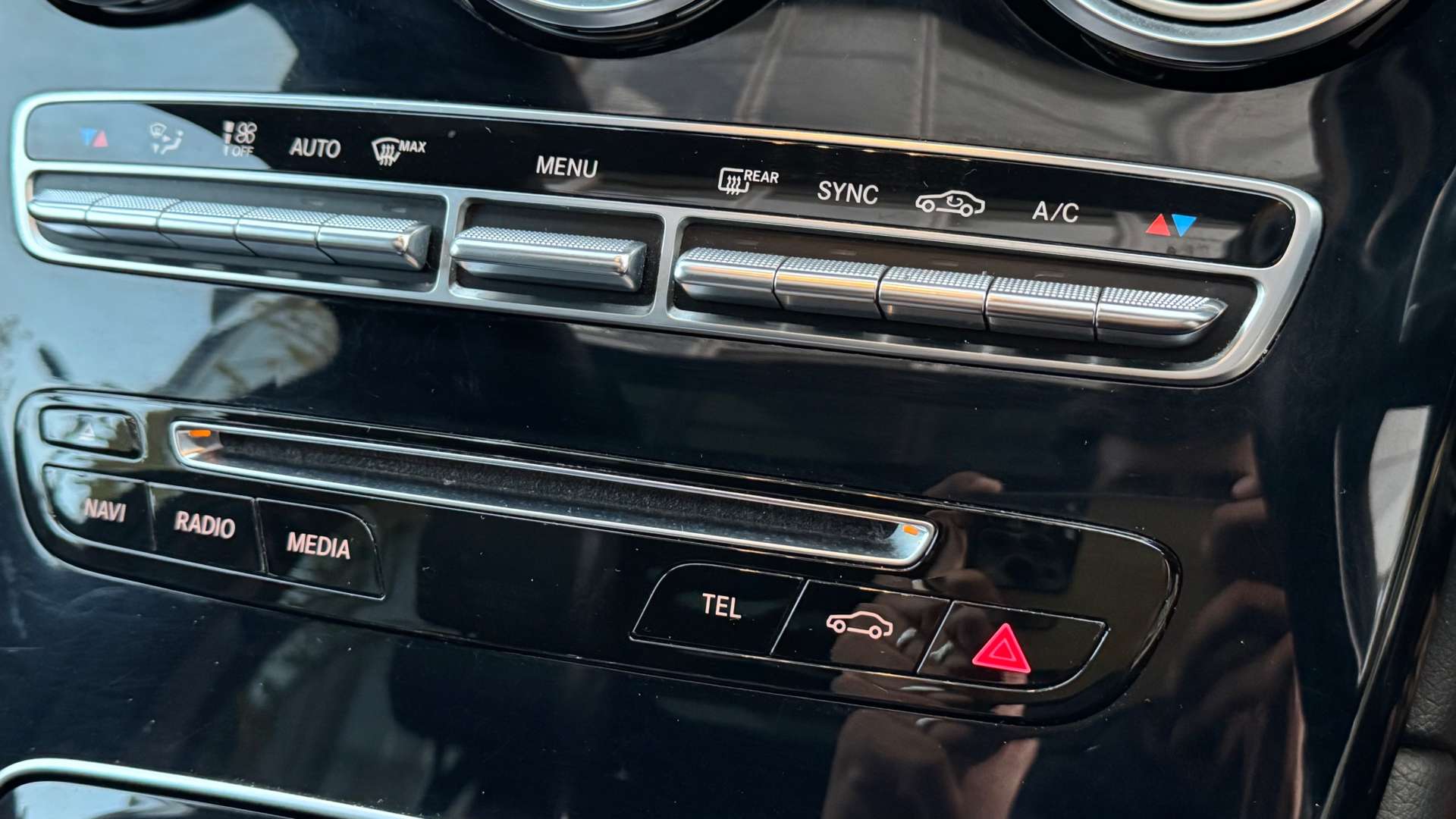 MERCEDES-BENZ GLC 2.1 GLC 220 D 4Matic AMG Line Premium Auto 4WD 5dr #38