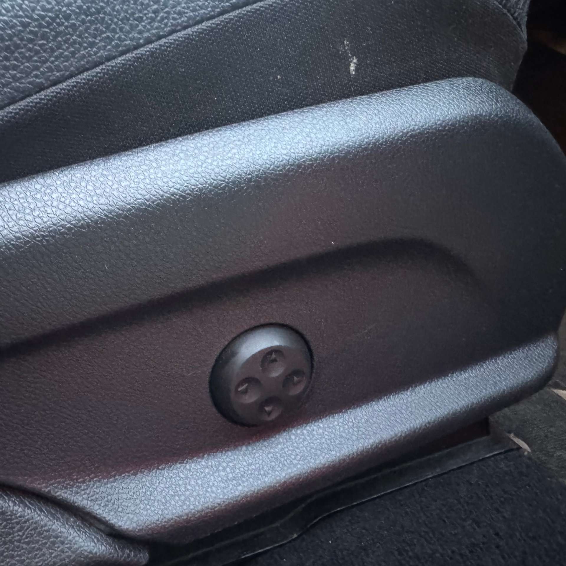 MERCEDES-BENZ GLC 2.1 GLC 220 D 4Matic AMG Line Premium Auto 4WD 5dr #47