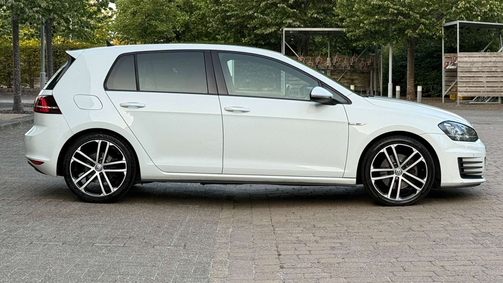 VOLKSWAGEN GOLF 2.0 Golf GTD Semi-Auto 5dr #11