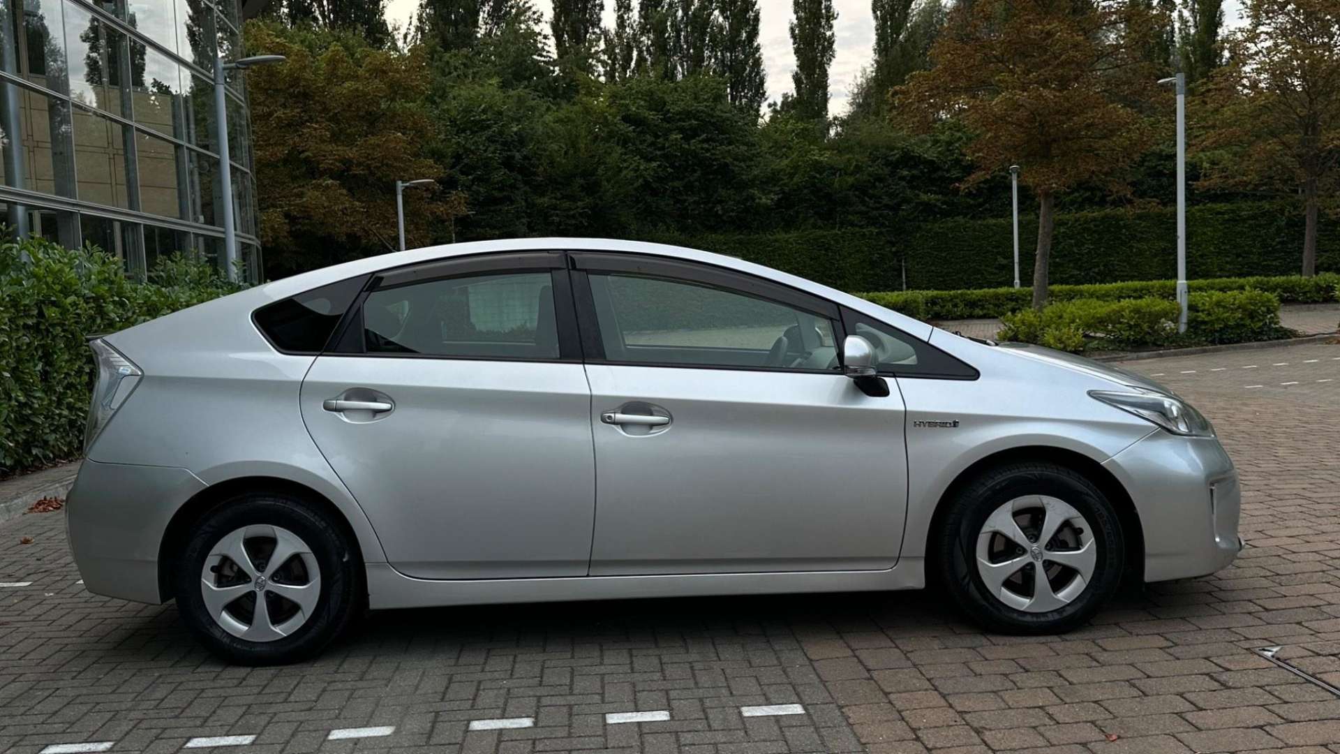 TOYOTA PRIUS 1.8 Prius T4 VVT-I CVT 5dr #8