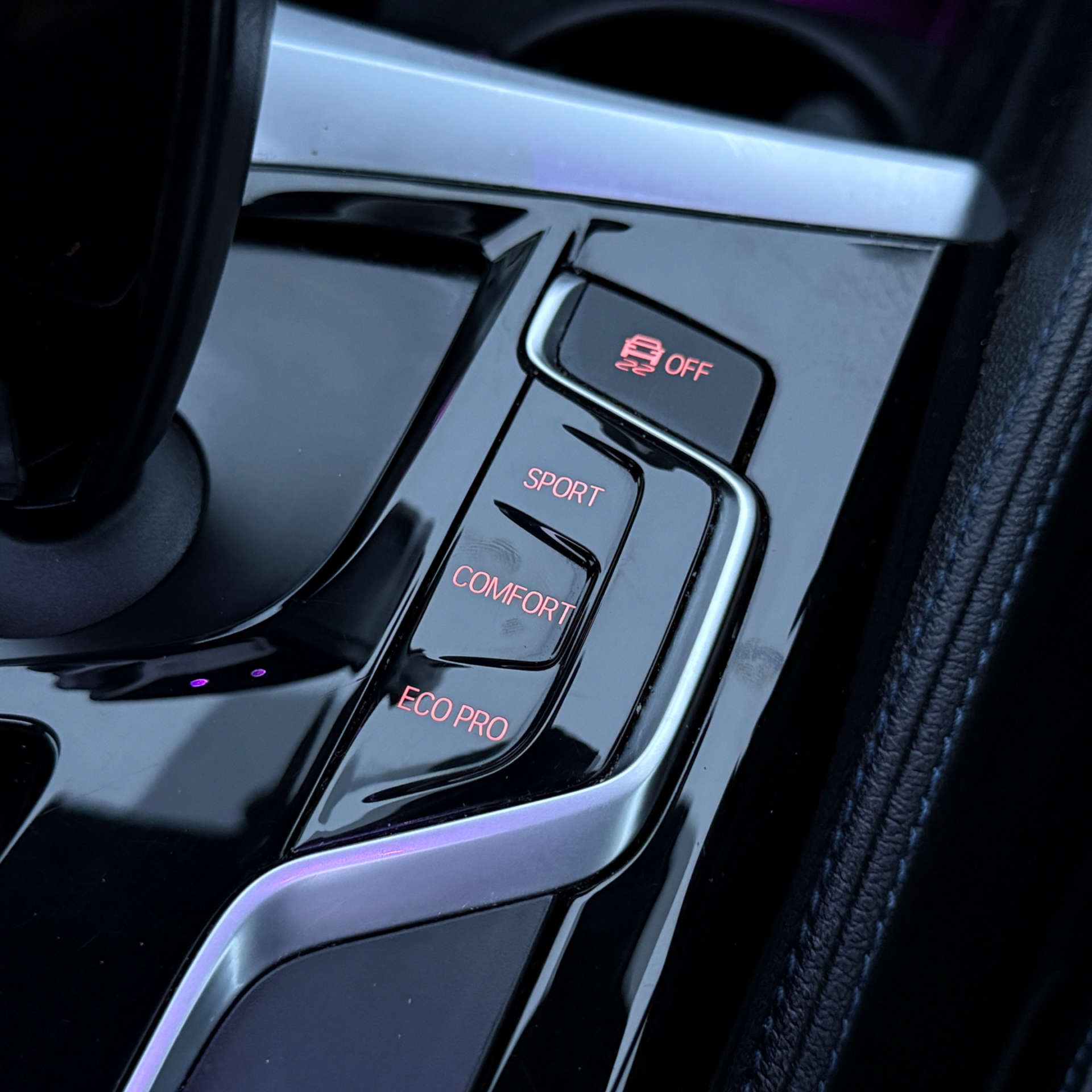 BMW 5 SERIES 3.0 540i xDrive M Sport Auto 4WD 4dr #32