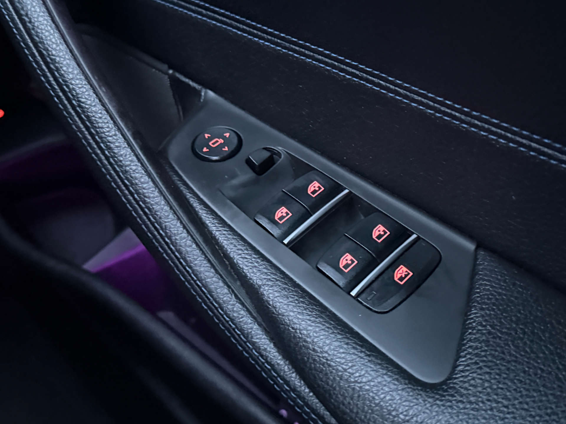 BMW 5 SERIES 3.0 540i xDrive M Sport Auto 4WD 4dr #36