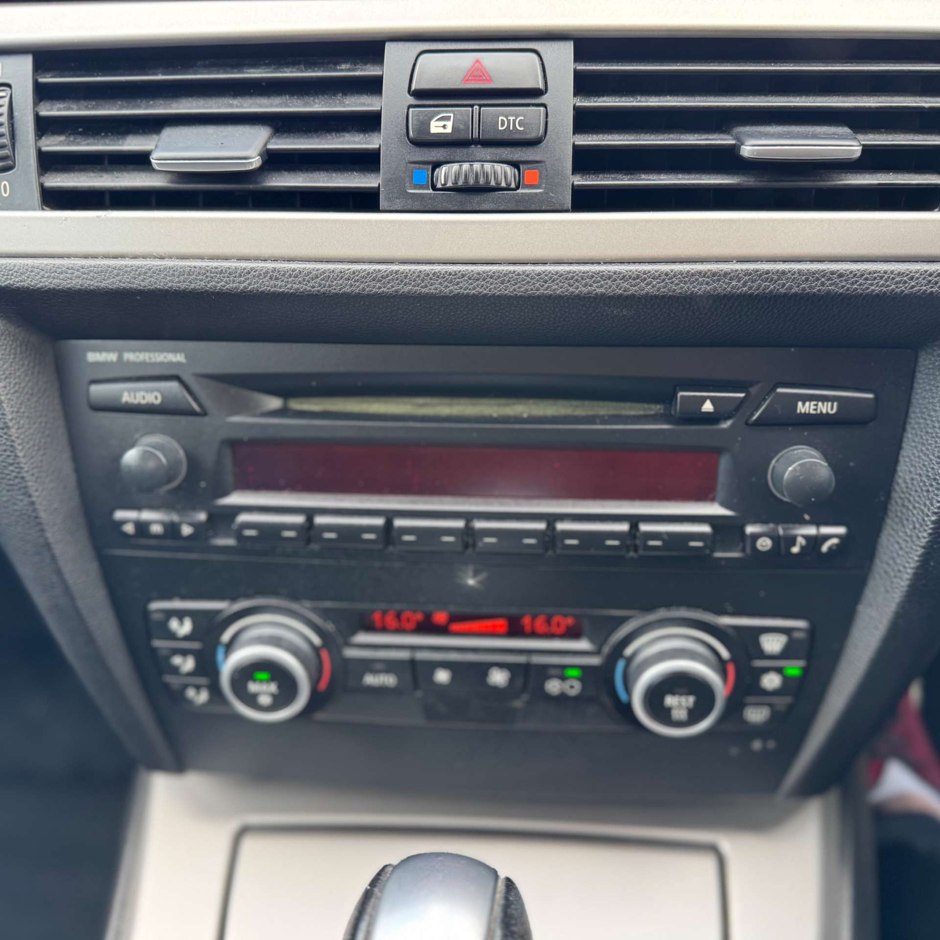 BMW 3 SERIES 2.0 320i SE Auto 4dr #30