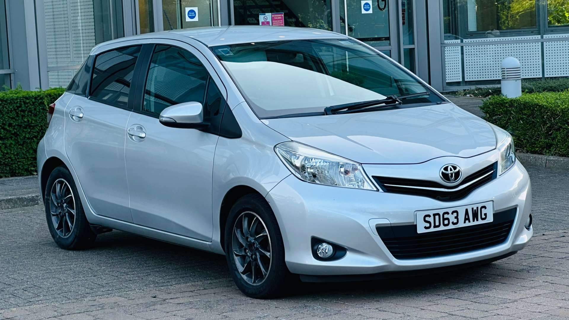 TOYOTA YARIS 1.0 Yaris Edition VVT-i 5dr #0