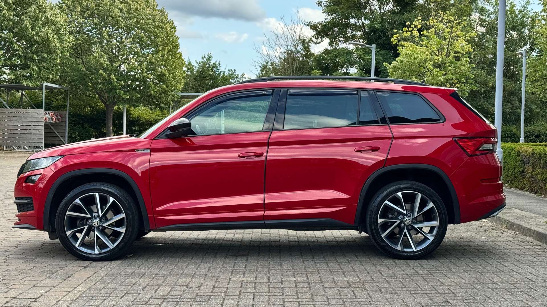 SKODA KODIAQ 2.0 Kodiaq Sportline TDI SCR 4x4 Semi-Auto 4WD 5dr #6