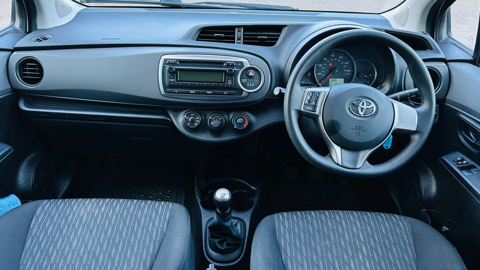 TOYOTA YARIS 1.0 Yaris Edition VVT-i 5dr #14