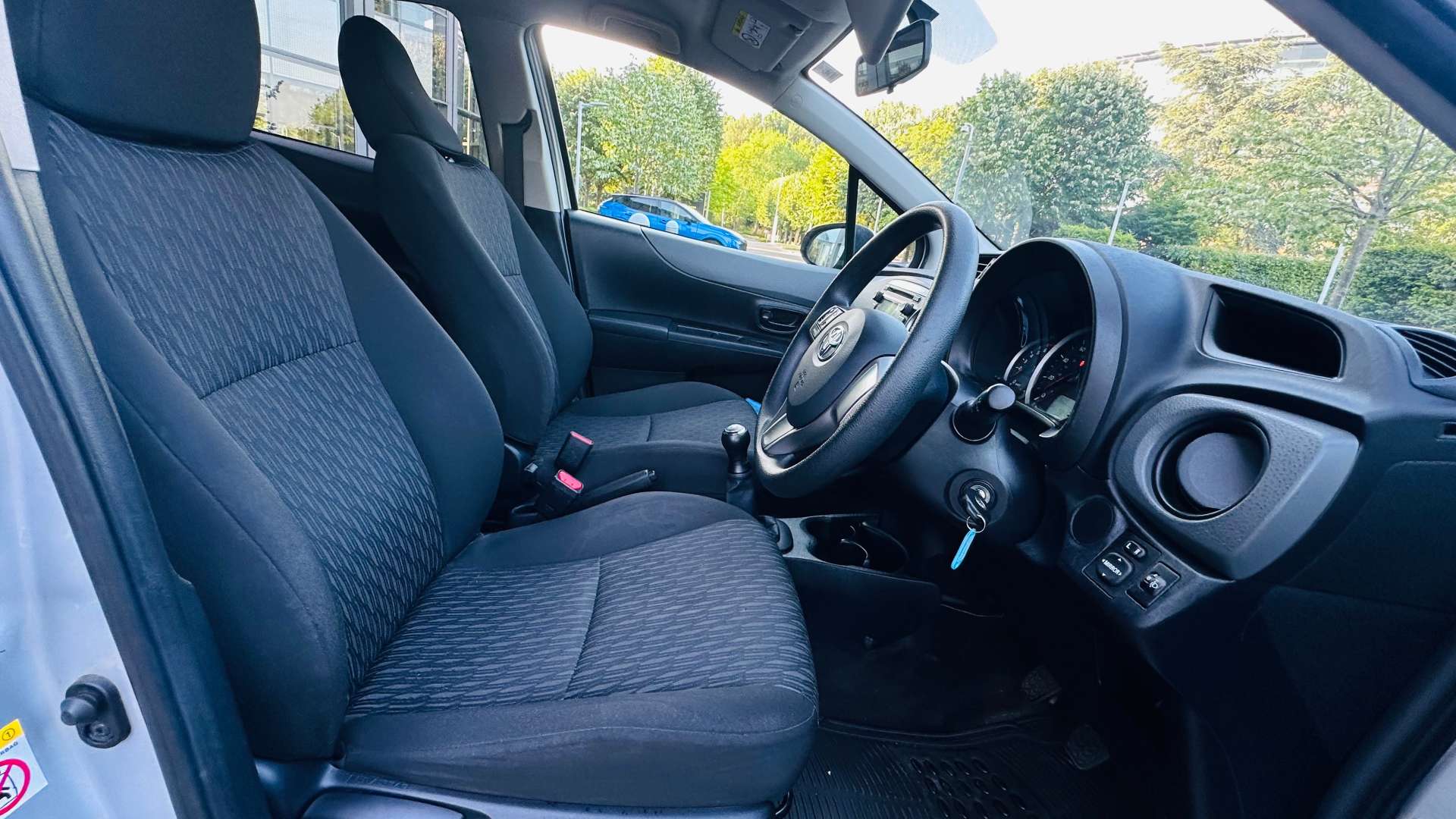 TOYOTA YARIS 1.0 Yaris Edition VVT-i 5dr #15