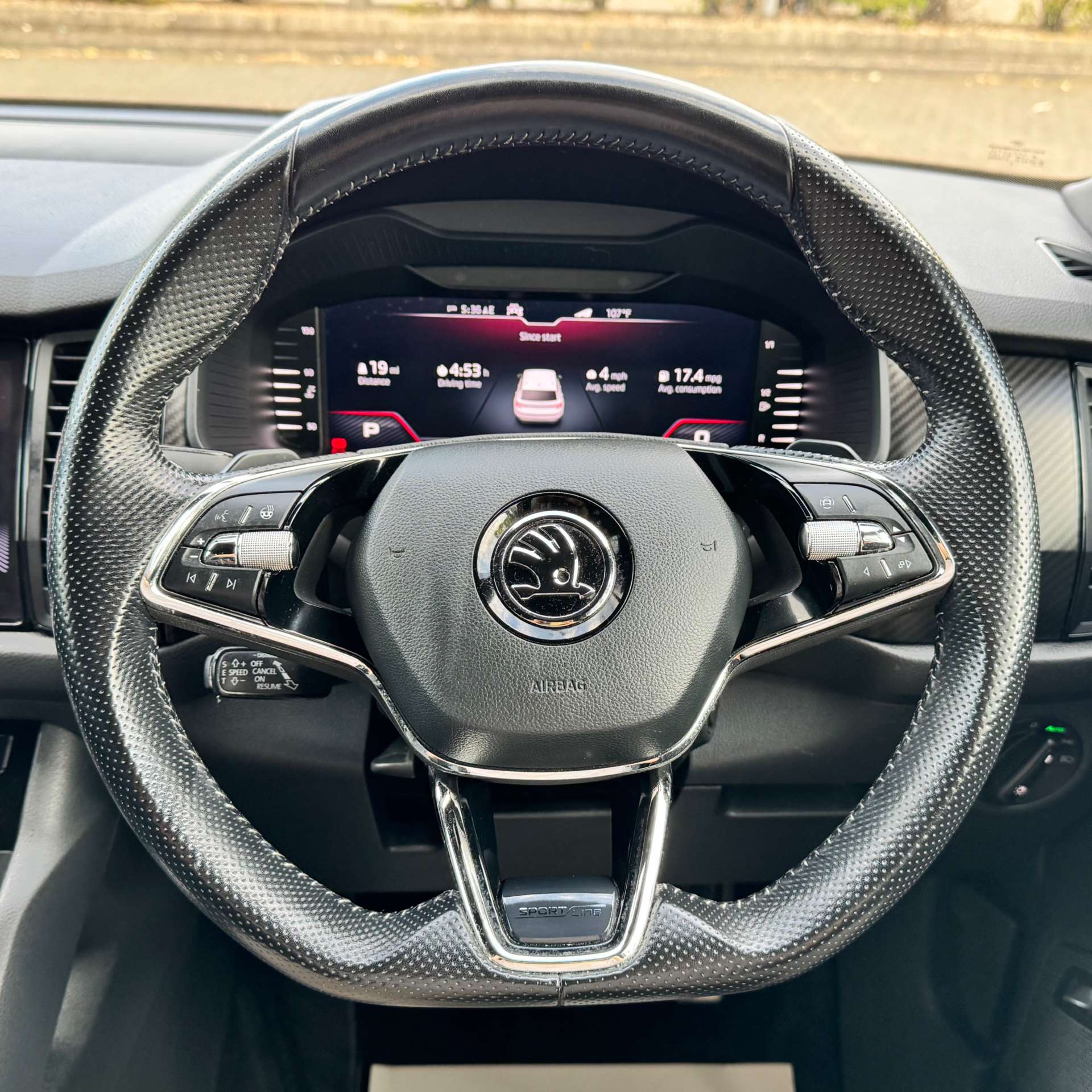 SKODA KODIAQ 2.0 Kodiaq Sportline TDI SCR 4x4 Semi-Auto 4WD 5dr #37