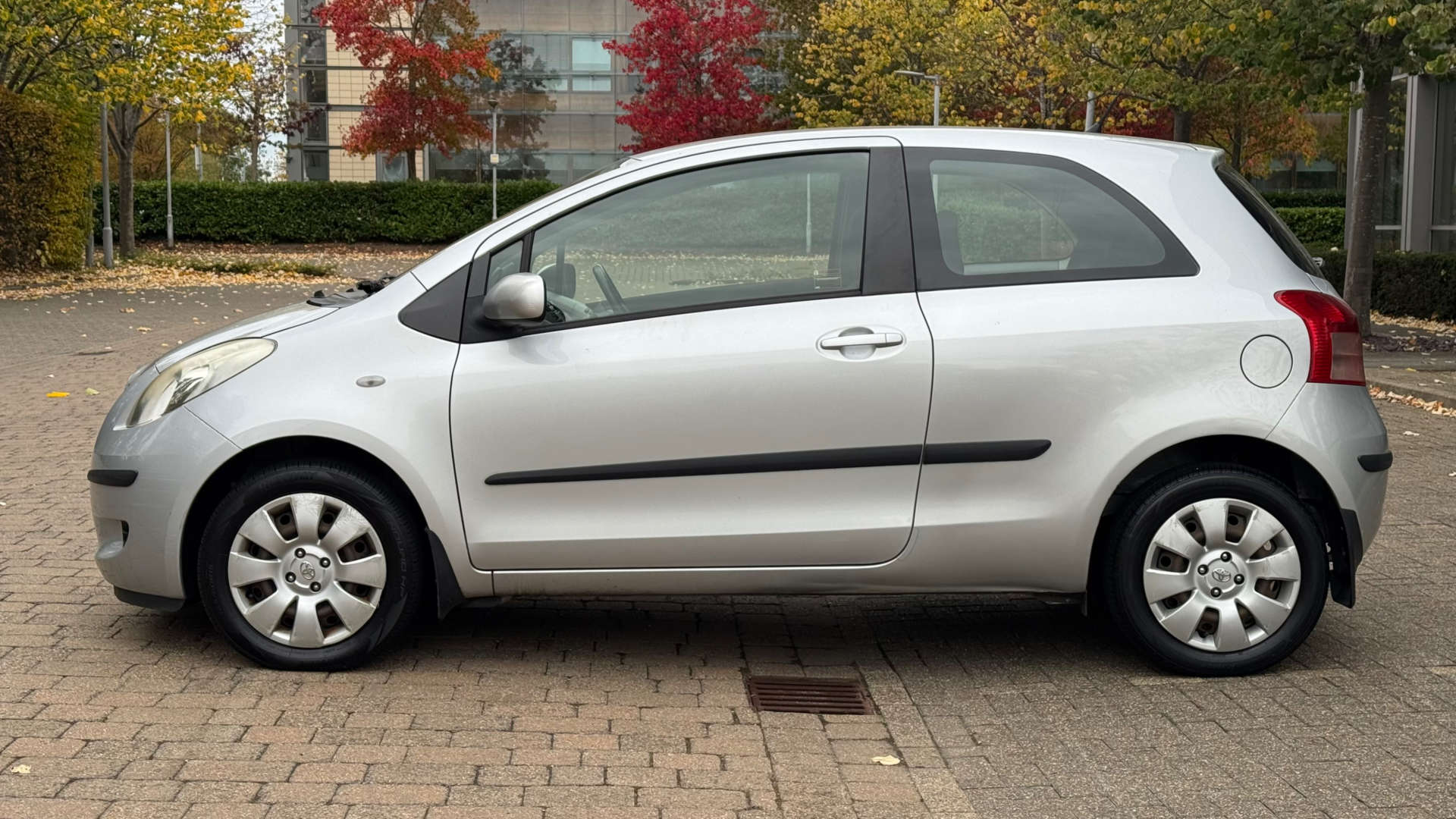 TOYOTA YARIS 1.0 Yaris T3 3dr #7