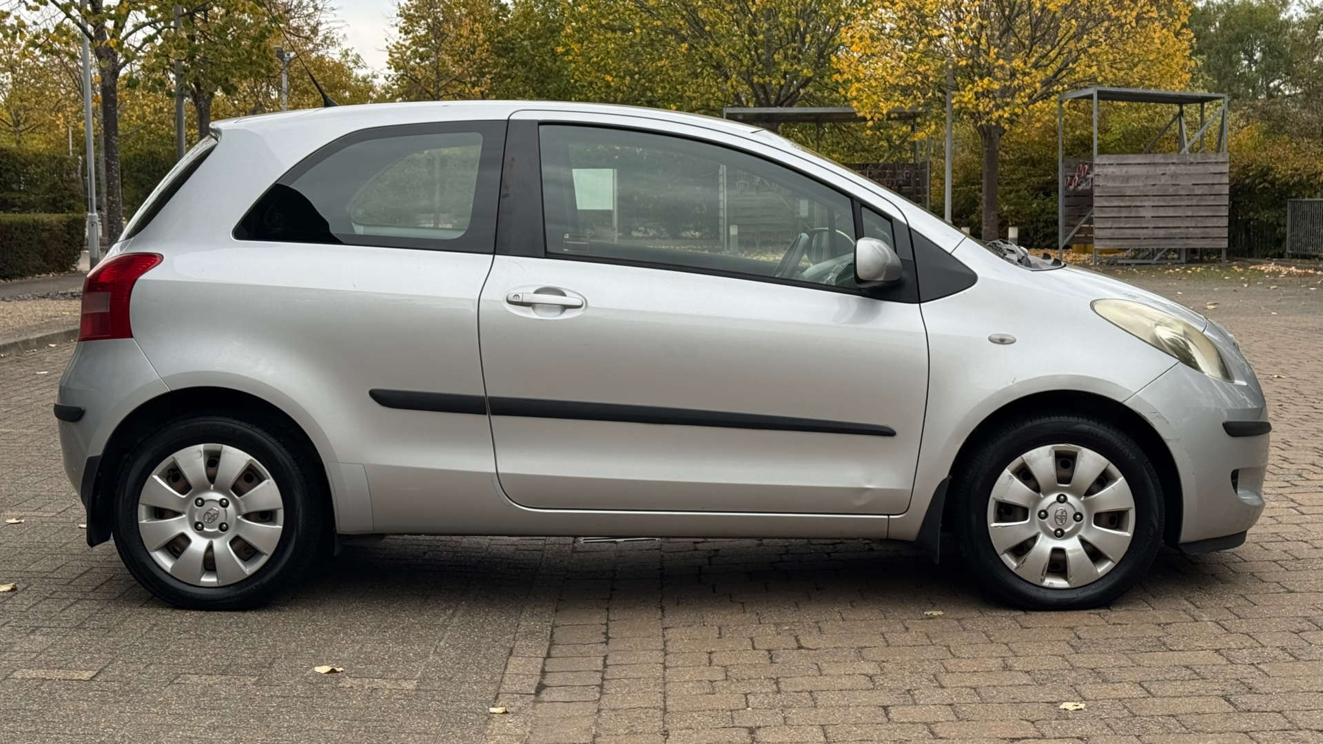 TOYOTA YARIS 1.0 Yaris T3 3dr #9