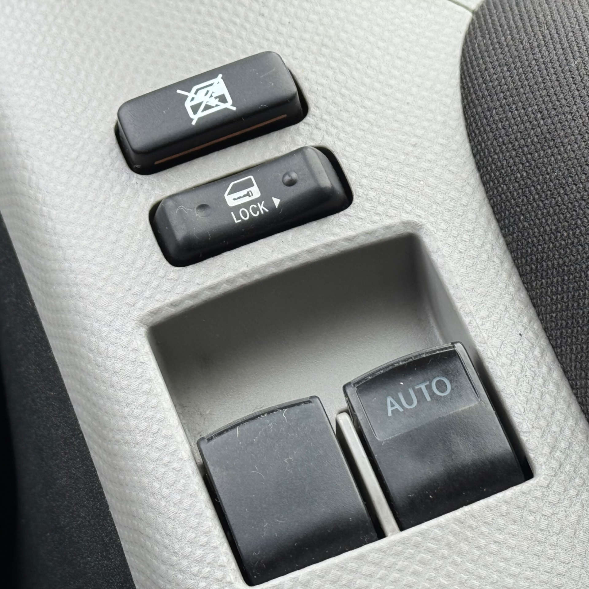 TOYOTA YARIS 1.0 Yaris T3 3dr #18