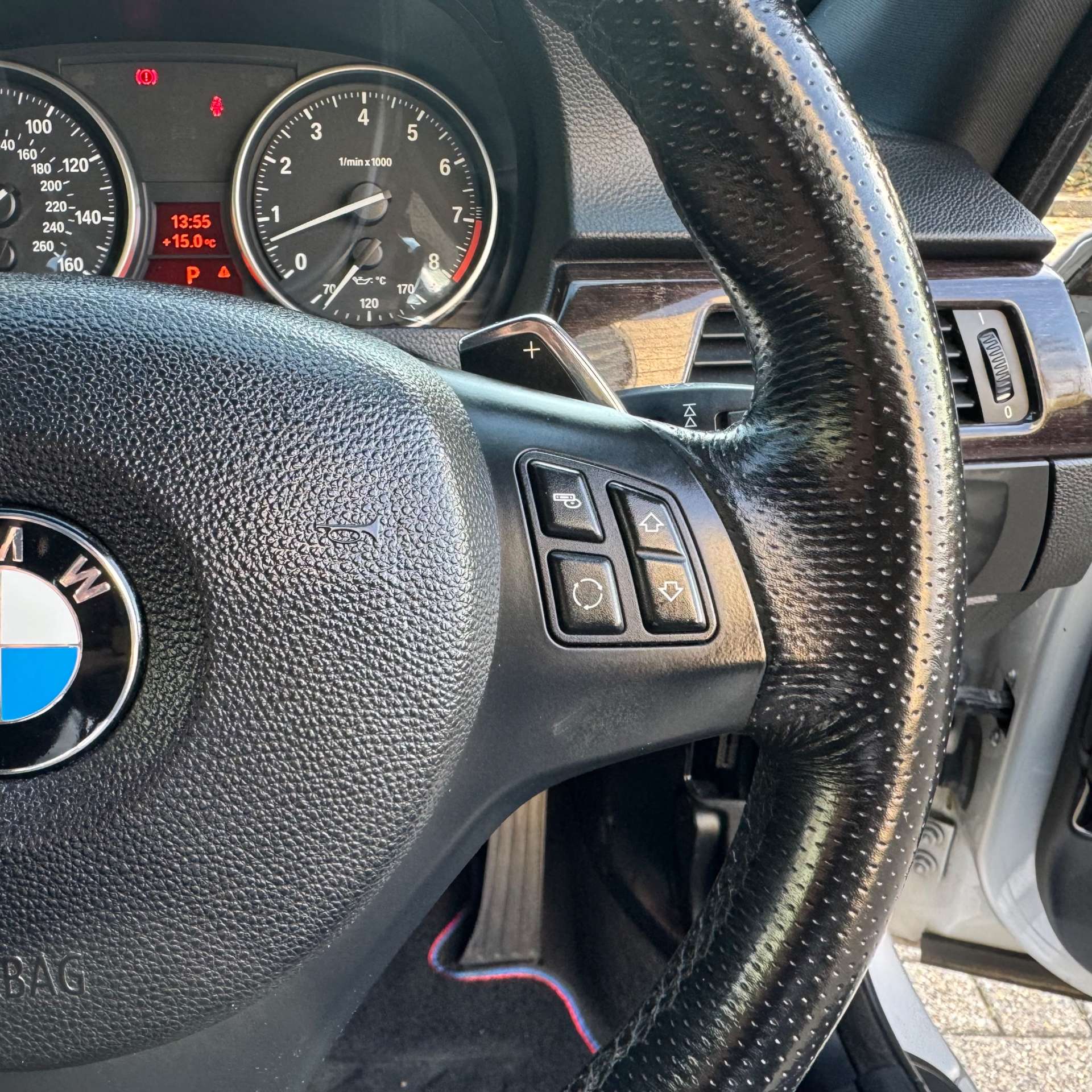 BMW 3 SERIES 3.0 325i M Sport Auto 2dr #25