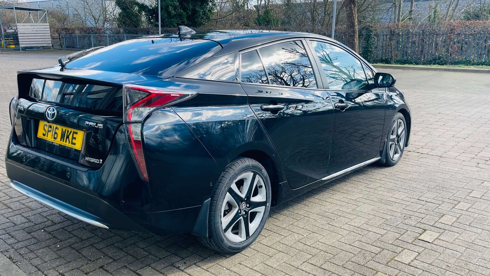 TOYOTA PRIUS 1.8 Prius Excel VVT-i CVT 5dr #13