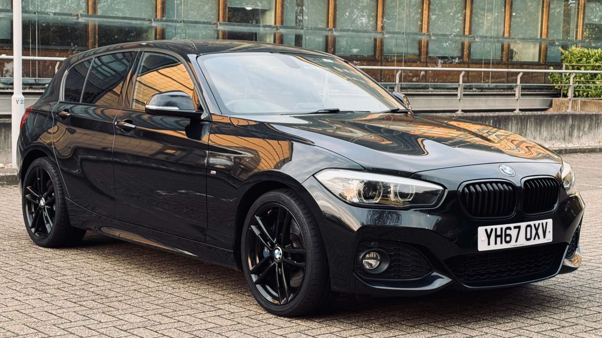 BMW 1 SERIES 2.0 118d M Sport Shadow Edition Auto 5dr #3