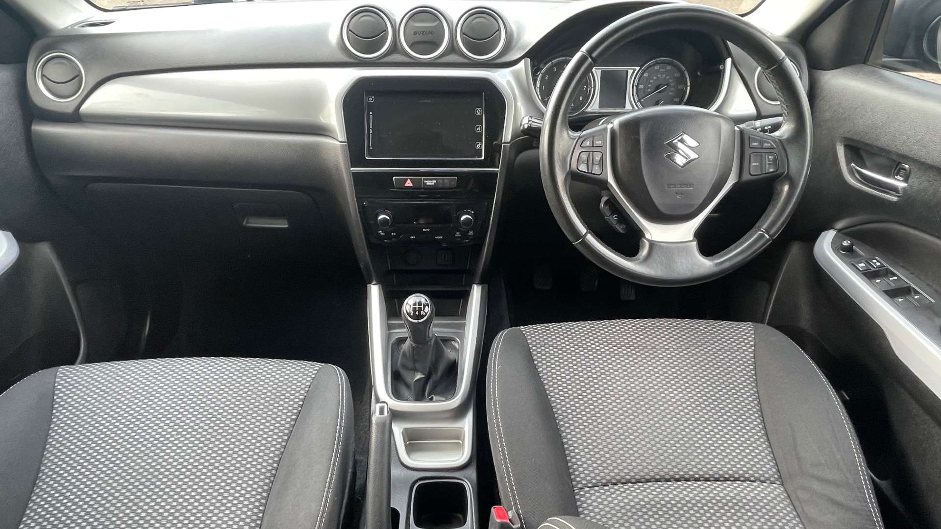 SUZUKI VITARA 1.6 Vitara SZ-T 5dr #1