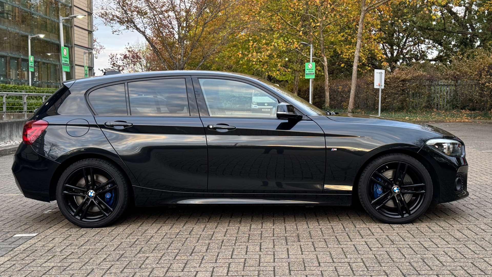 BMW 1 SERIES 2.0 118d M Sport Shadow Edition Auto 5dr #17