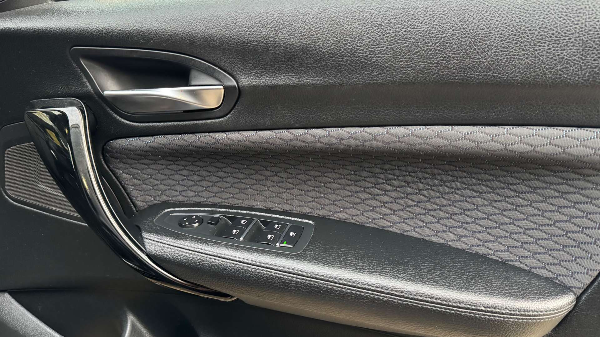 BMW 1 SERIES 2.0 118d M Sport Shadow Edition Auto 5dr #25