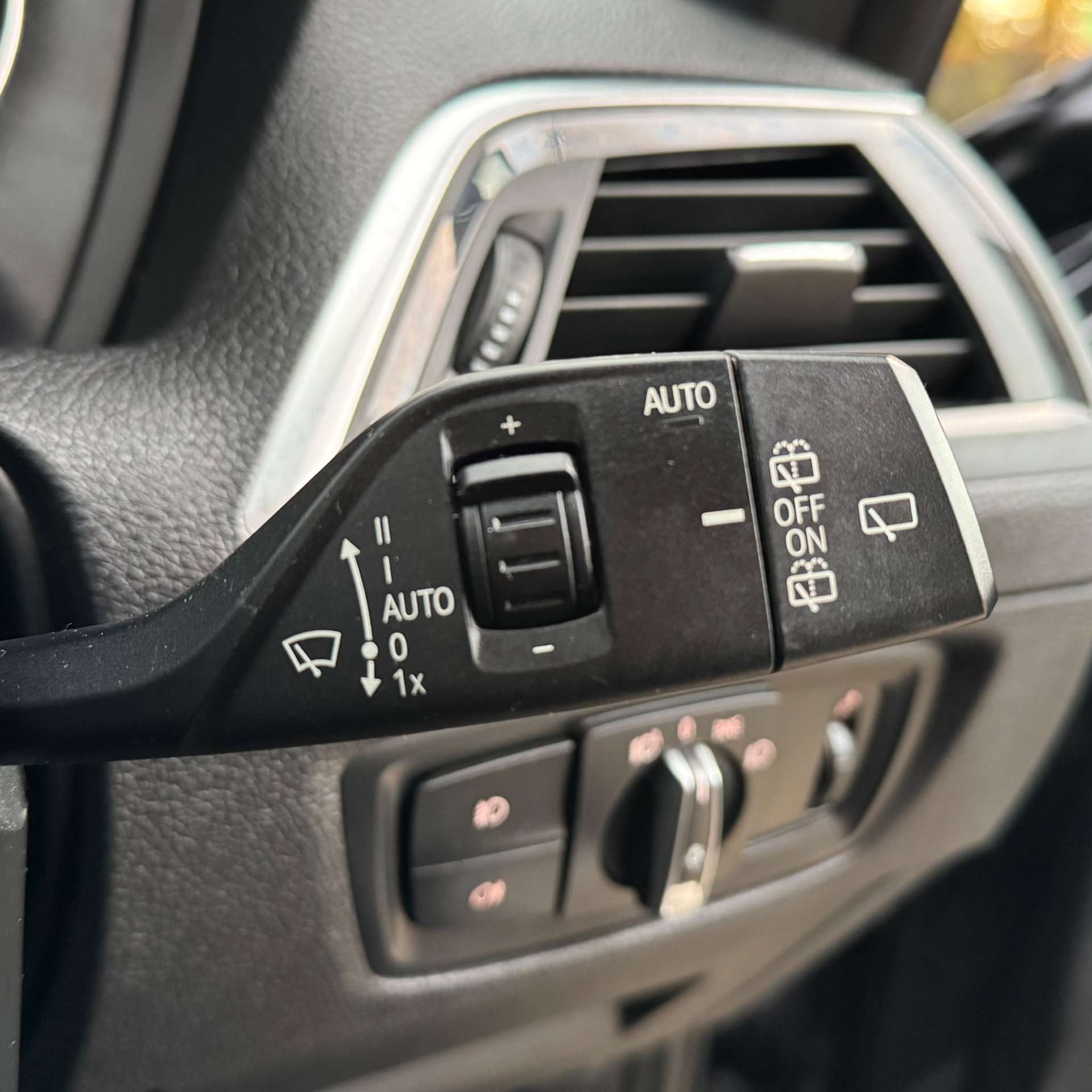 BMW 1 SERIES 2.0 118d M Sport Shadow Edition Auto 5dr #34