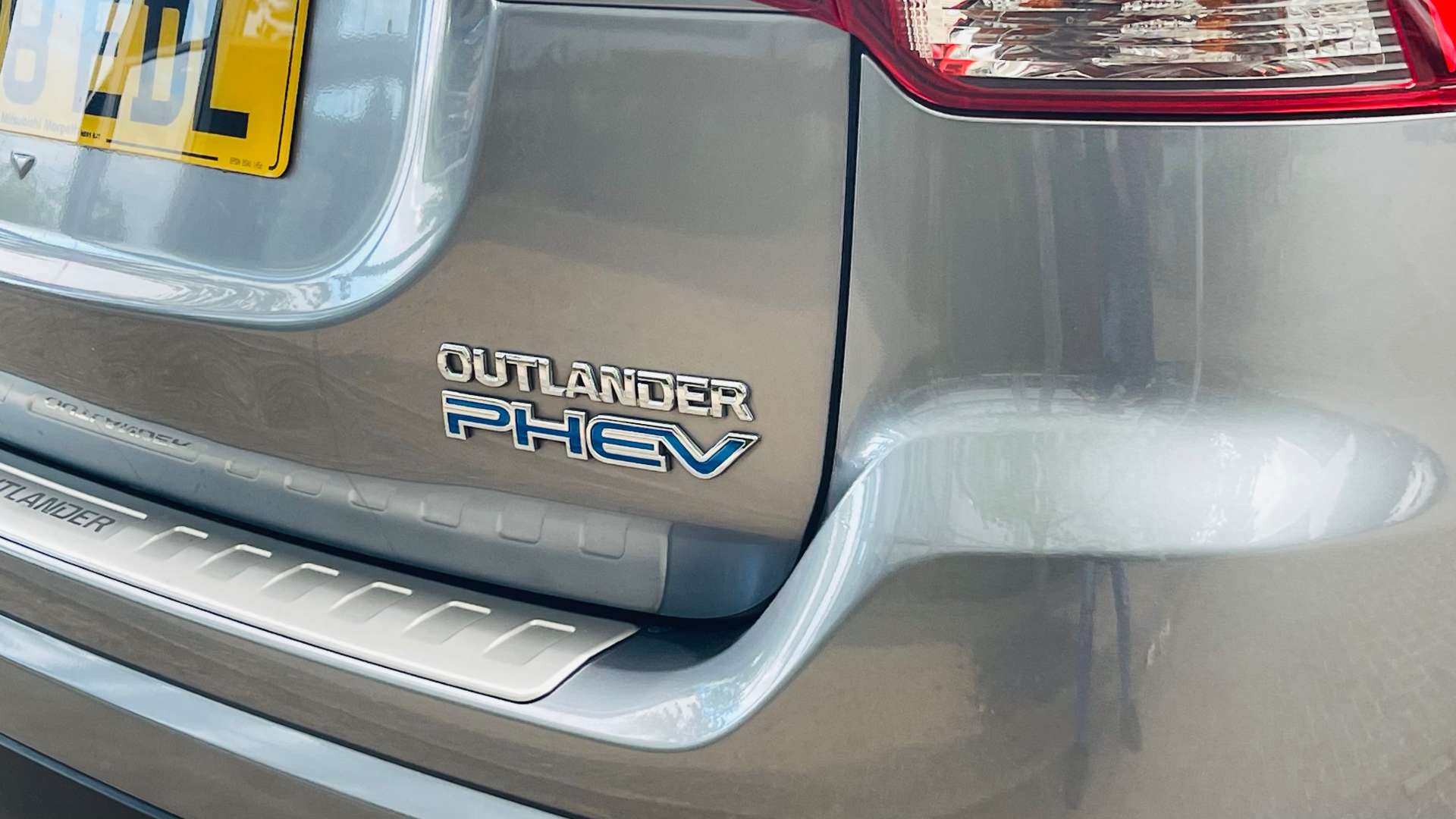 MITSUBISHI OUTLANDER 2.0 Outlander 4h PHEV CVT 4WD 5dr #8