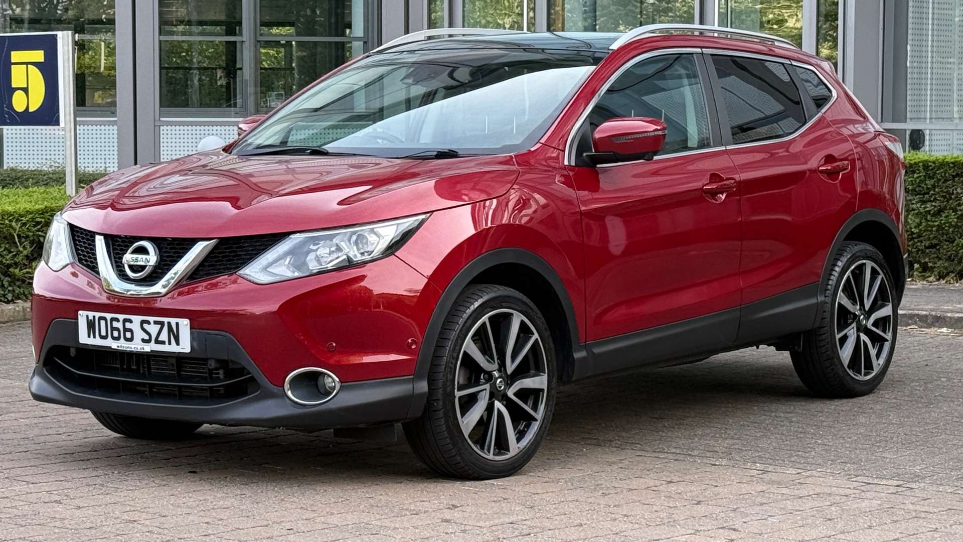 NISSAN QASHQAI 1.6 Qashqai Tekna dCi CVT 5dr #2