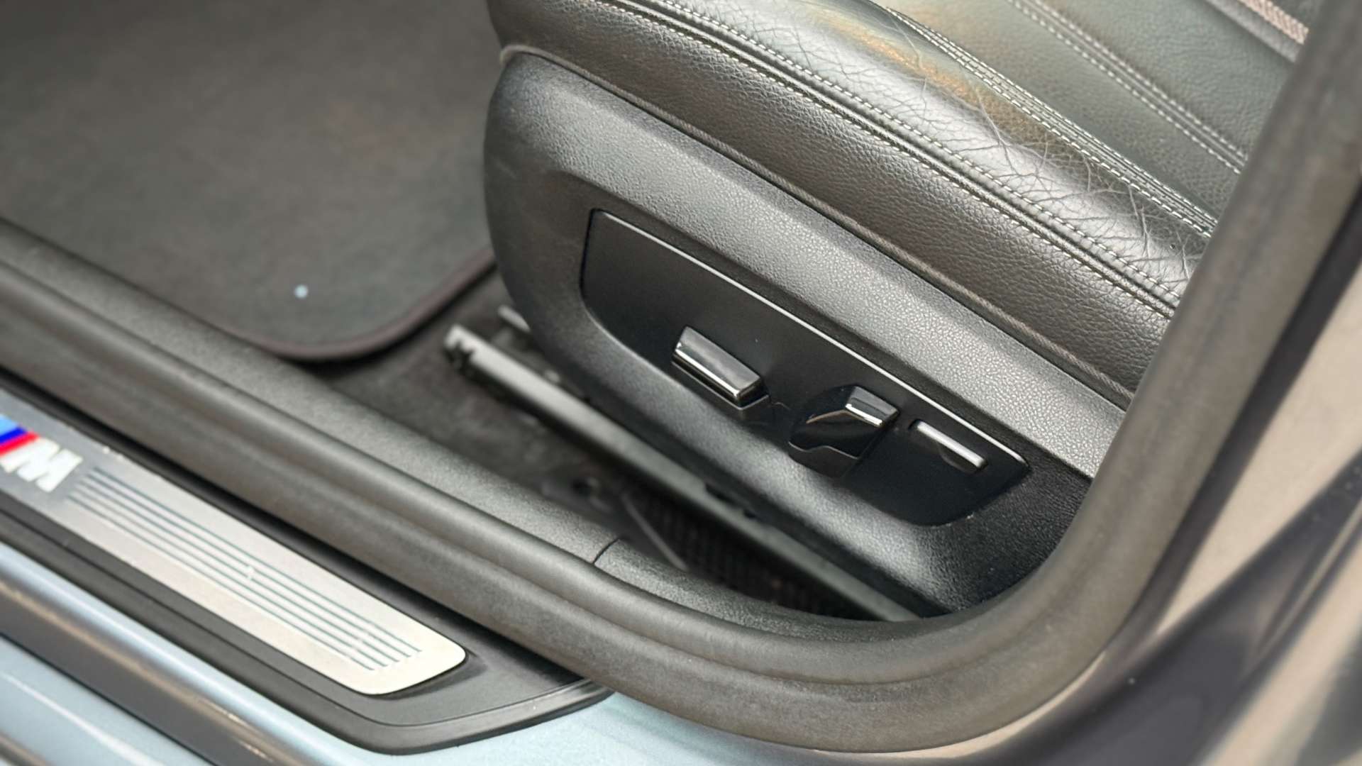 BMW 5 SERIES 3.0 530d M Sport Auto 4dr #8