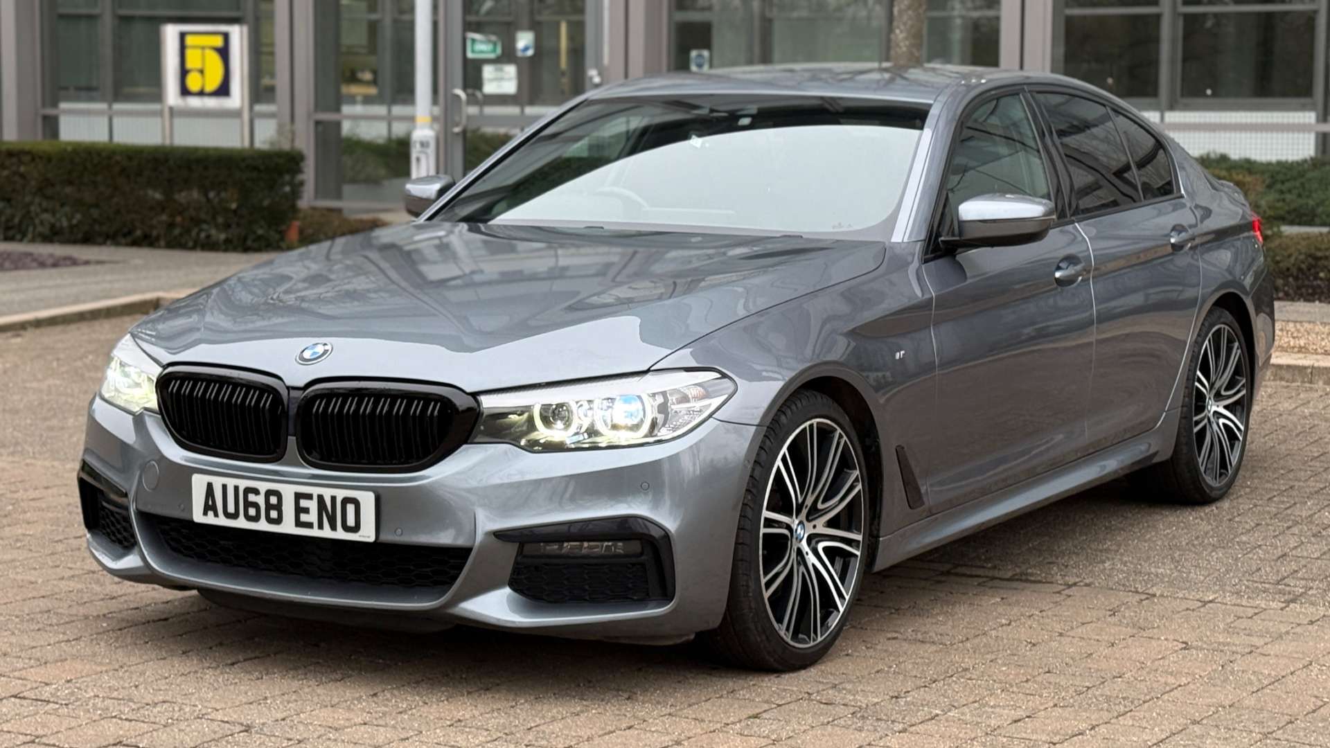 BMW 5 SERIES 3.0 530d M Sport Auto 4dr #12