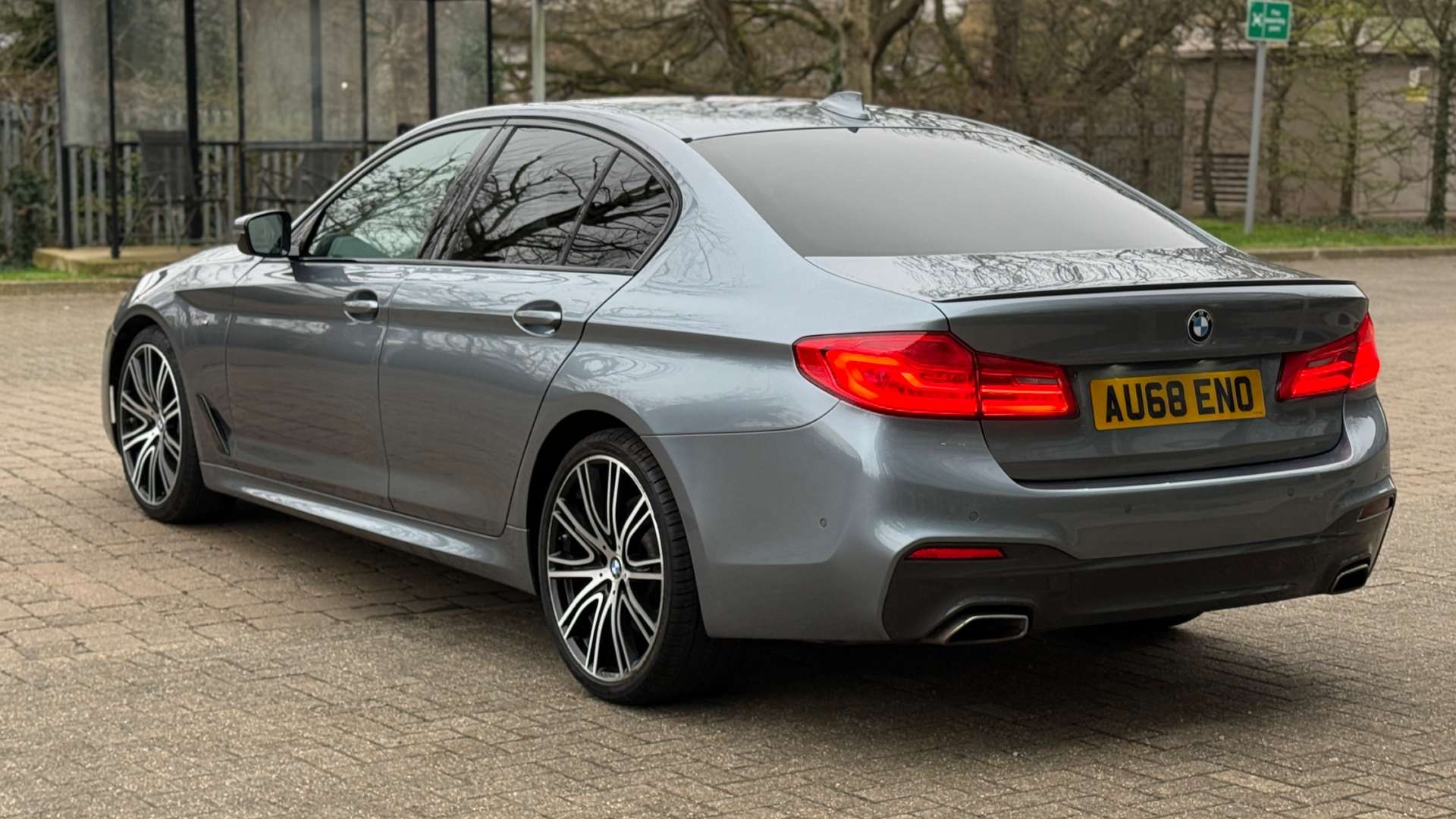 BMW 5 SERIES 3.0 530d M Sport Auto 4dr #13