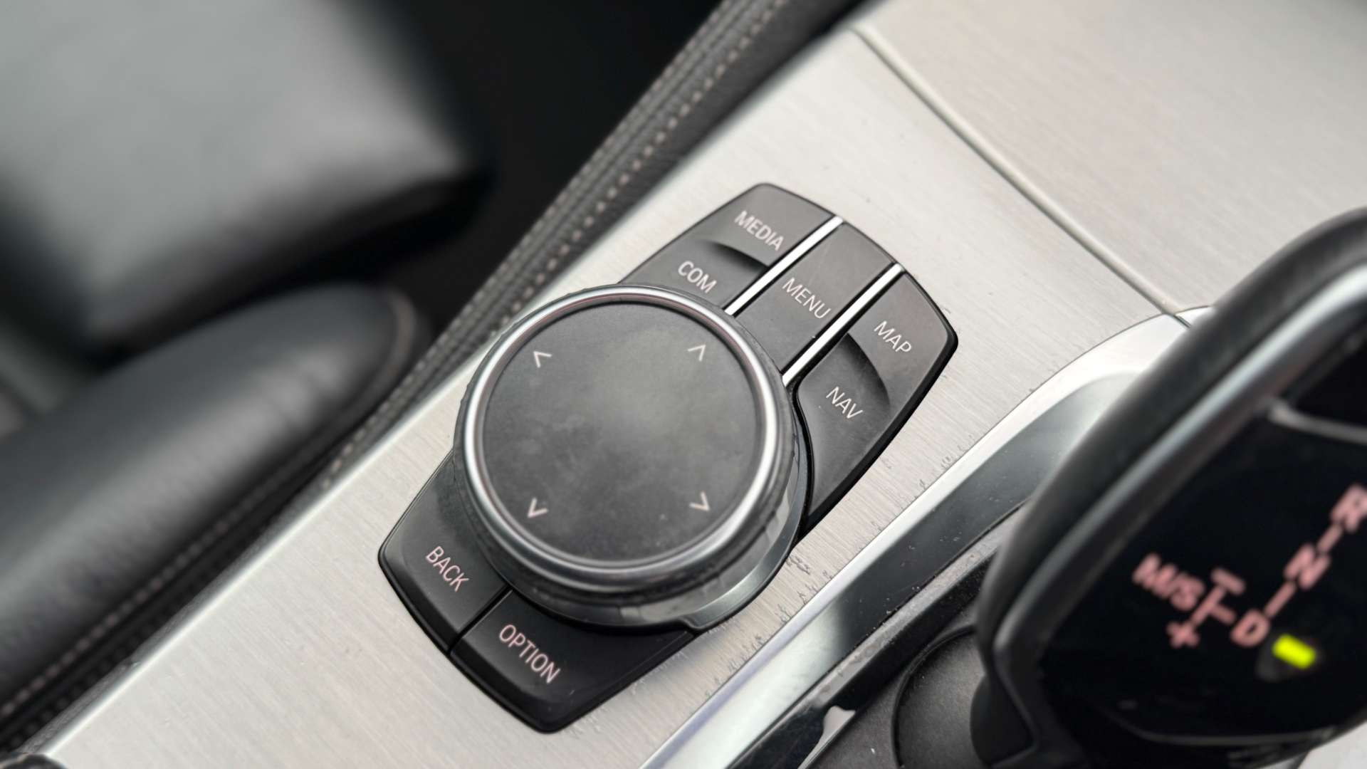 BMW 5 SERIES 3.0 530d M Sport Auto 4dr #25