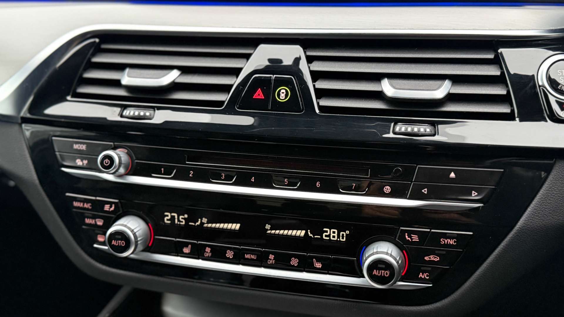 BMW 5 SERIES 3.0 530d M Sport Auto 4dr #28