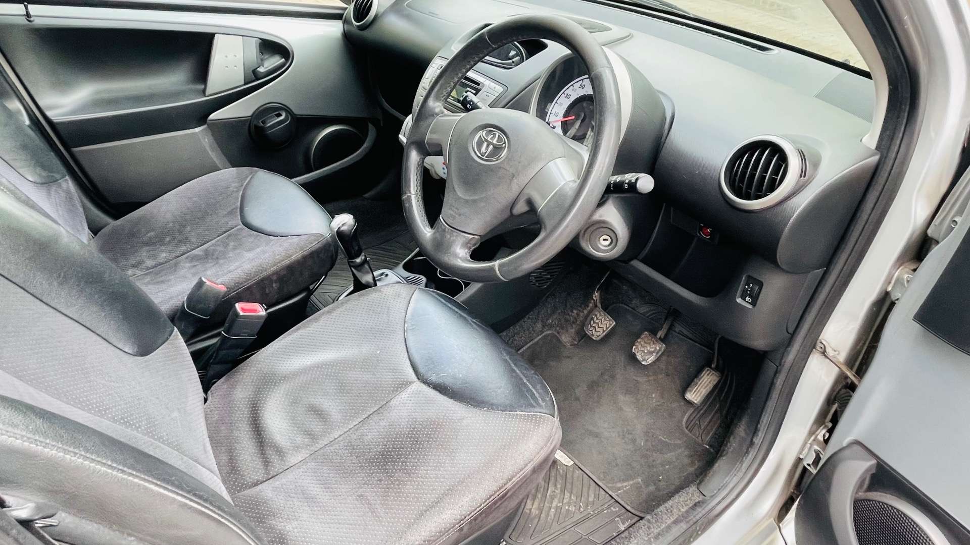 TOYOTA AYGO 1.0 Aygo VVT-i Ice 5dr #17