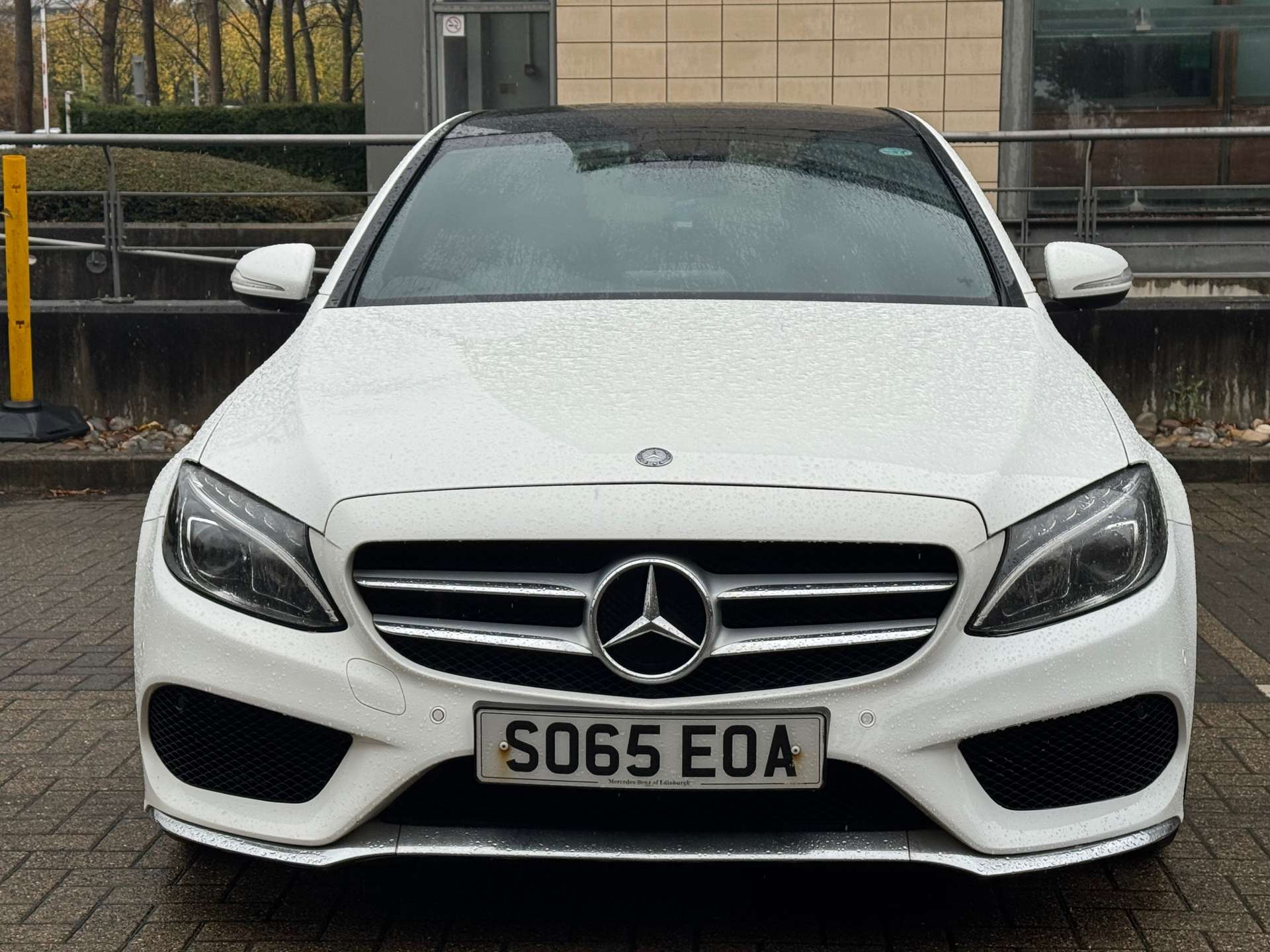 MERCEDES-BENZ C-CLASS 2.1 C220 AMG Line Premium+ Bluetec Auto 4dr #2