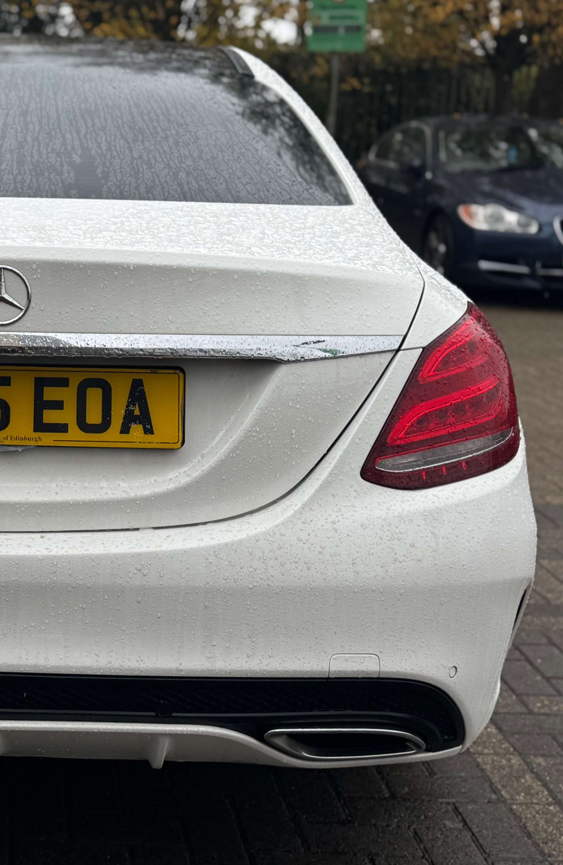 MERCEDES-BENZ C-CLASS 2.1 C220 AMG Line Premium+ Bluetec Auto 4dr #10