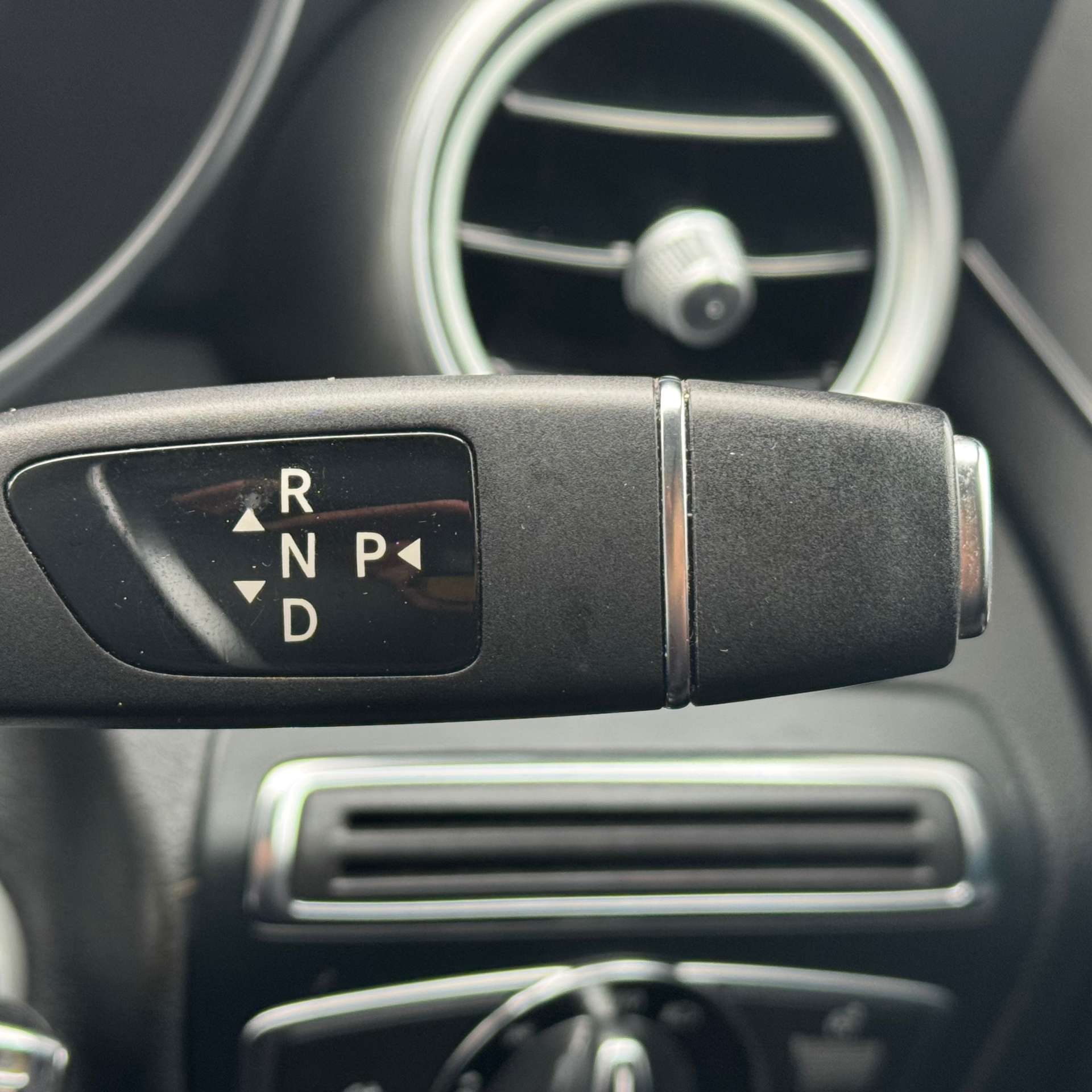 MERCEDES-BENZ C-CLASS 2.1 C220 AMG Line Premium+ Bluetec Auto 4dr #14