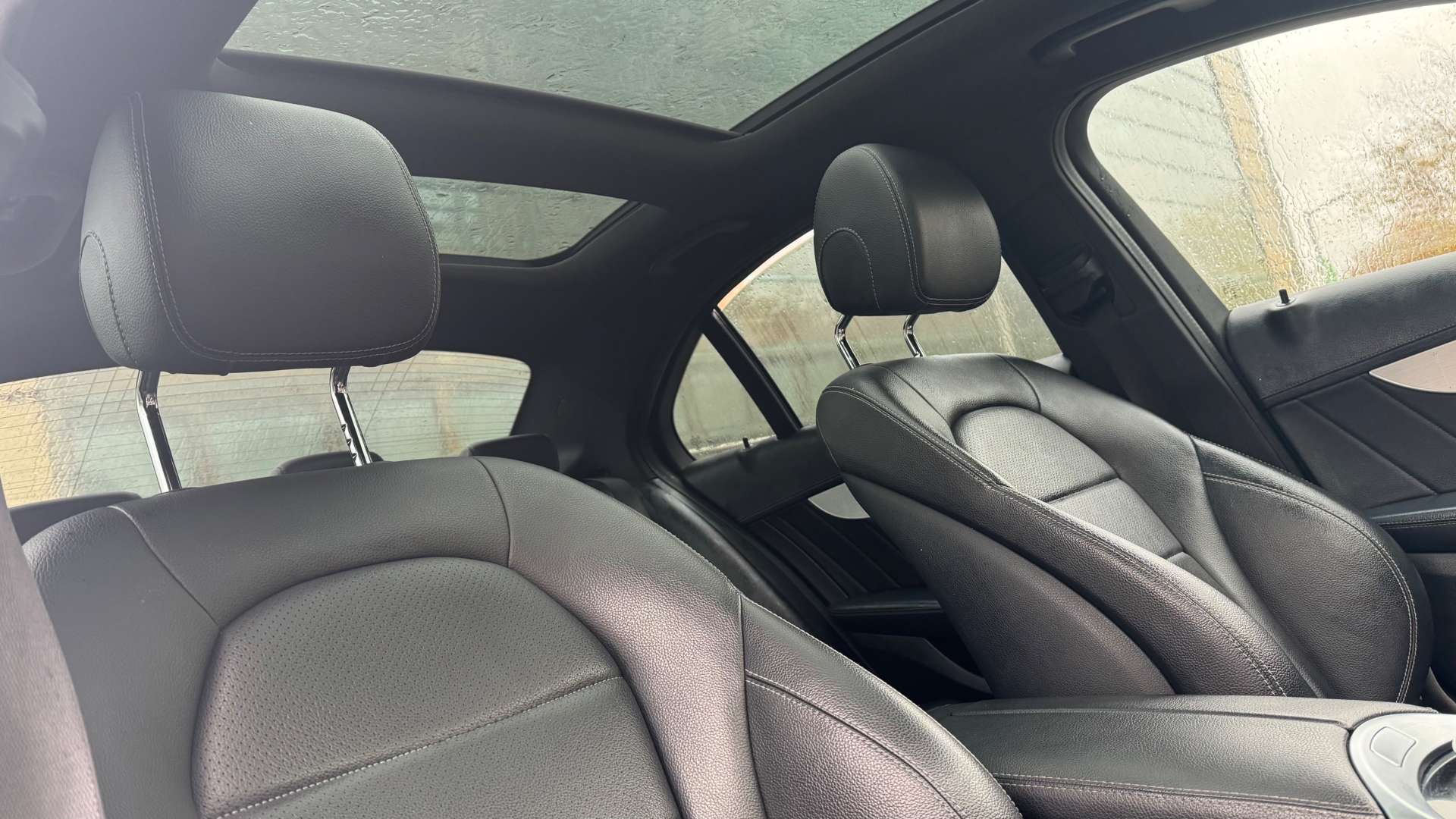 MERCEDES-BENZ C-CLASS 2.1 C220 AMG Line Premium+ Bluetec Auto 4dr #25