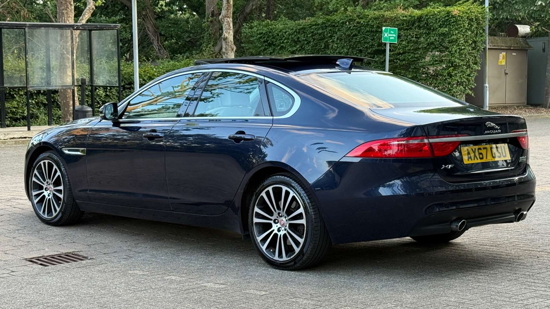 JAGUAR XF 2.0 XF Portfolio D AWD Auto 4WD 4dr #18
