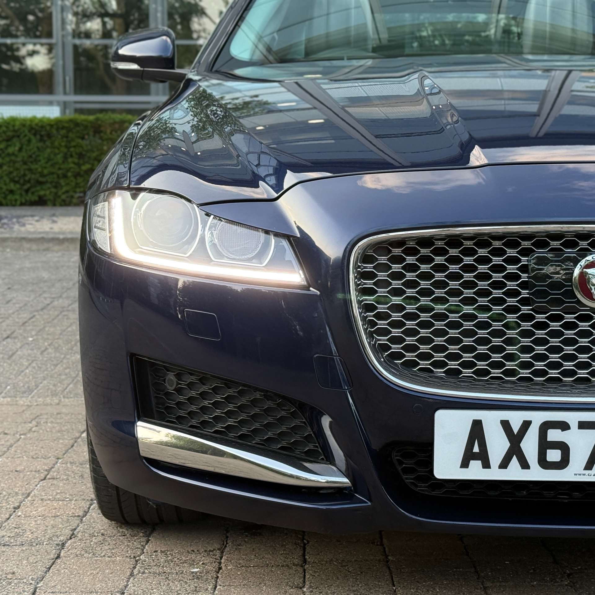JAGUAR XF 2.0 XF Portfolio D AWD Auto 4WD 4dr #20