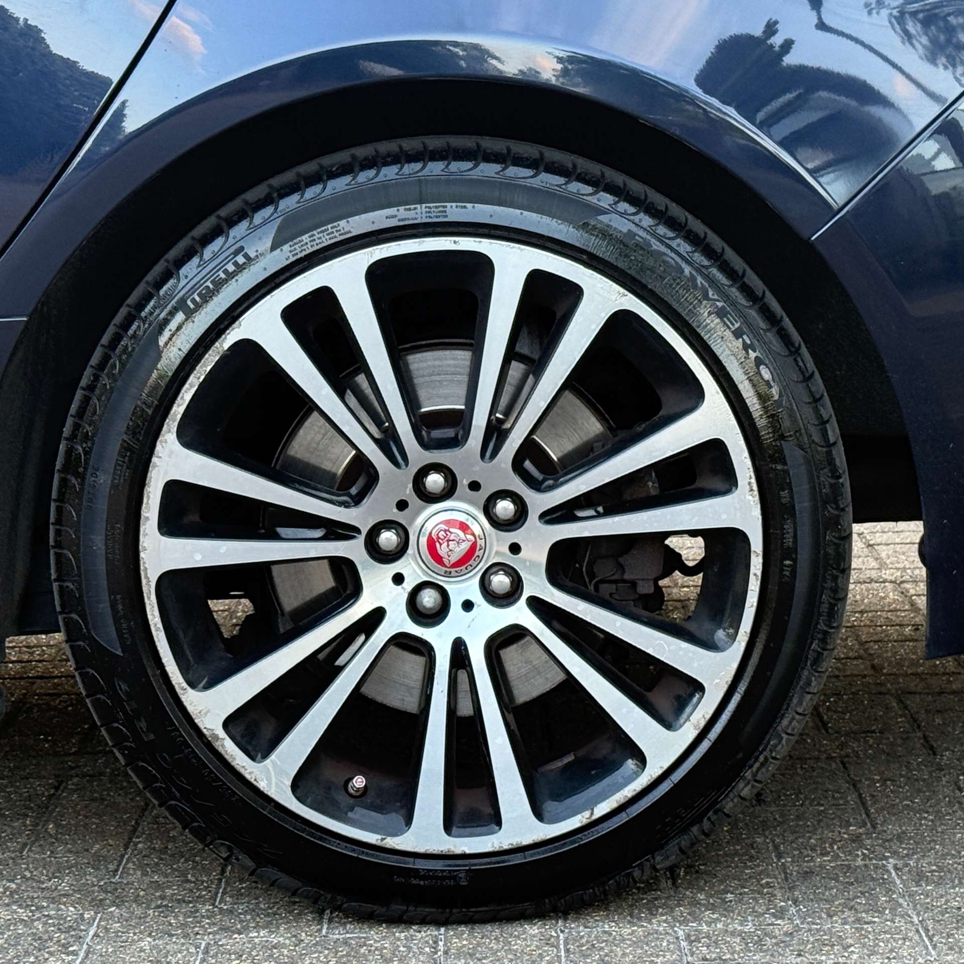 JAGUAR XF 2.0 XF Portfolio D AWD Auto 4WD 4dr #25