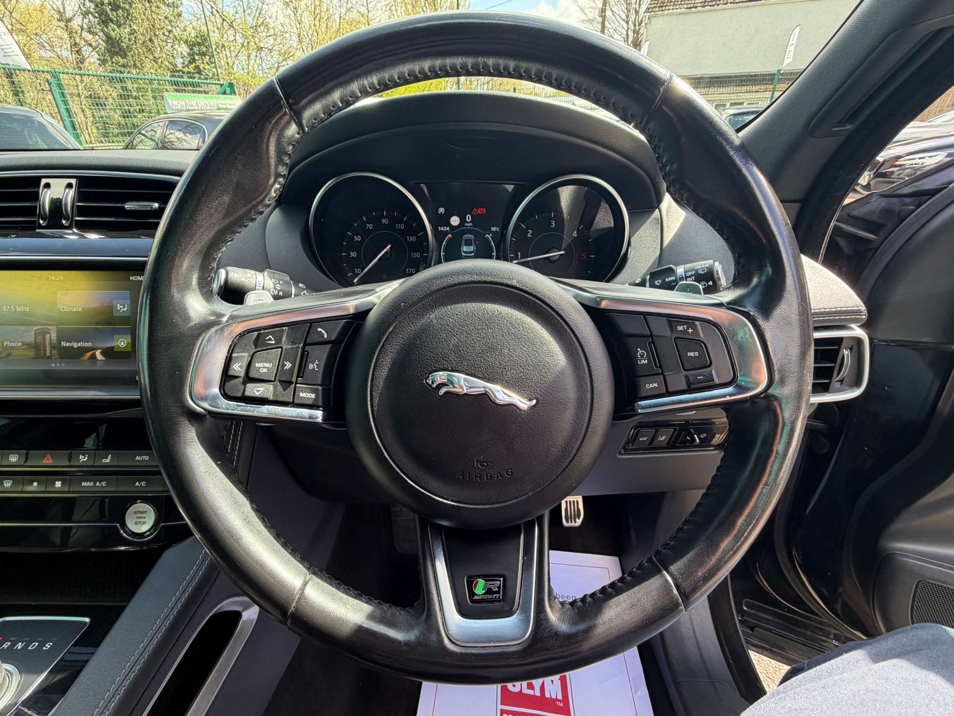 JAGUAR F-PACE 2.0 F-PACE R-Sport AWD D Auto 4WD 5dr #13
