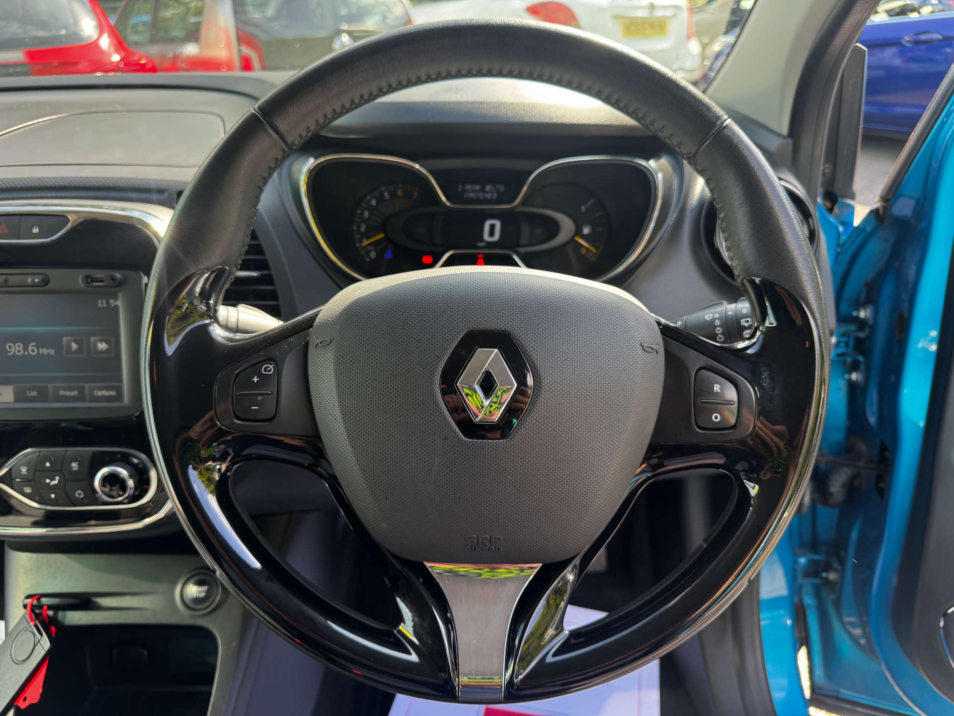 RENAULT CAPTUR 0.9 Captur Dynamique MediaNav Energy TCe S/S 5dr #11
