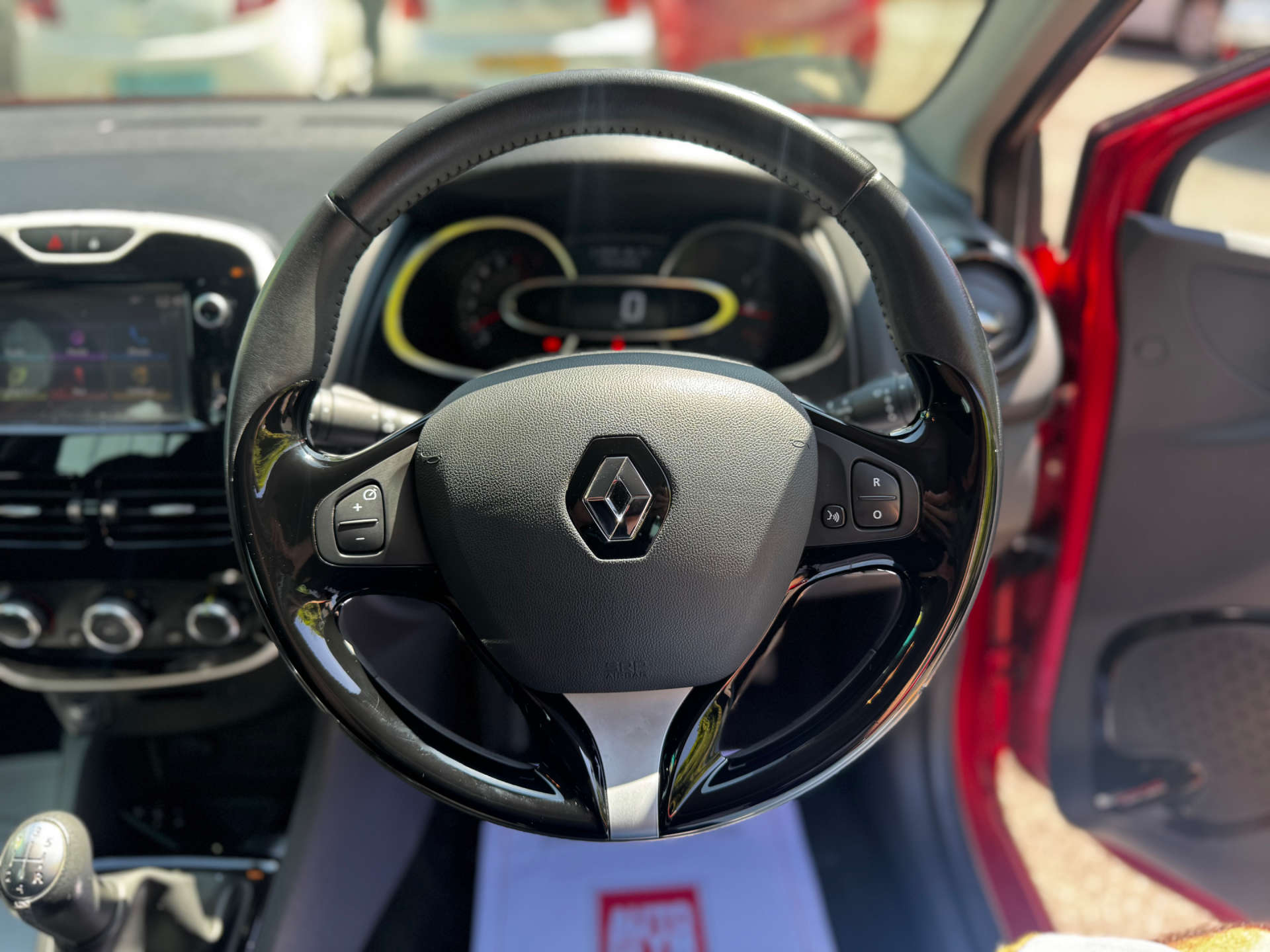 RENAULT CLIO 1.1 Clio Dynamique Nav 16v 5dr #12